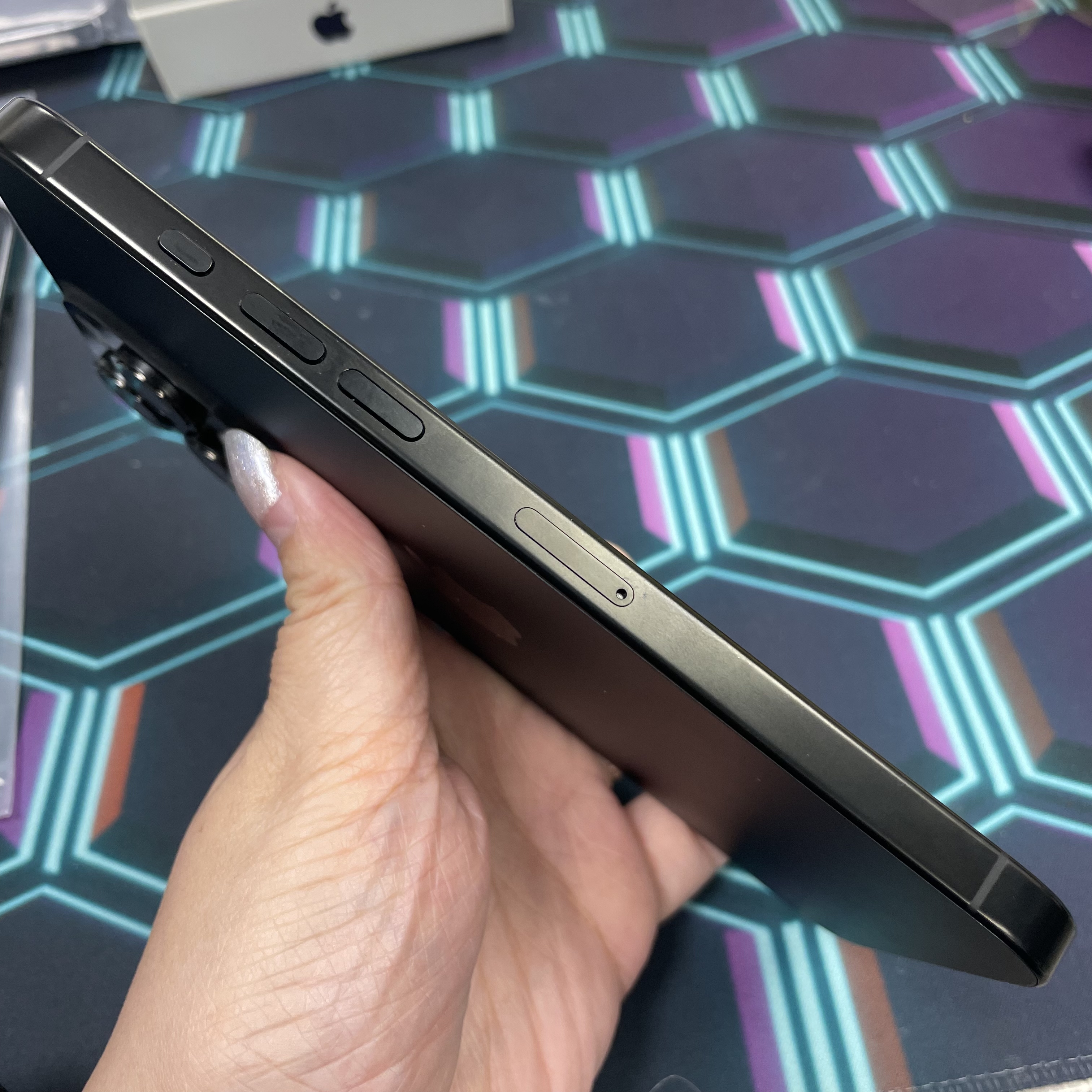 *7188 16 Pro max 完美機 1TB 電100 黑色 black
