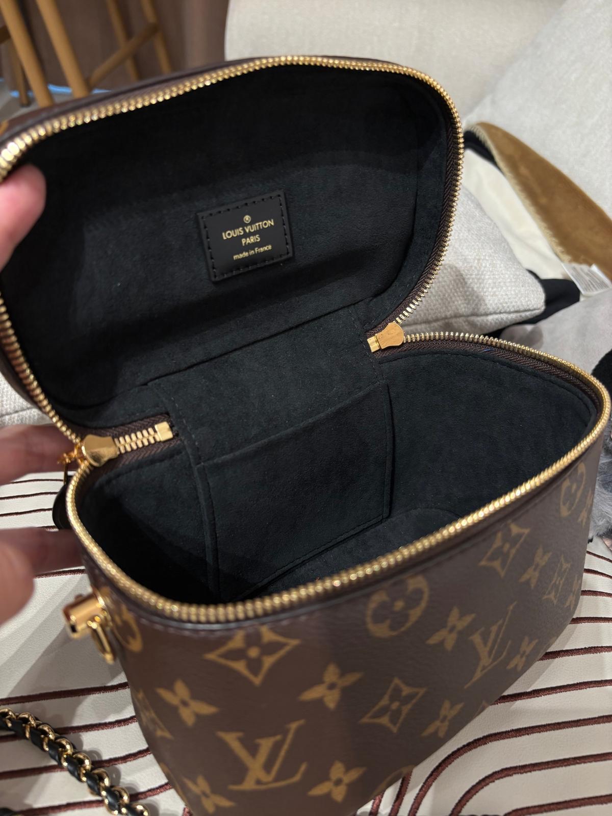 Lv vanity pm M45165 Reverse 2way bag  100%Authentic ,98%new  ✅key lock ✅dust bag