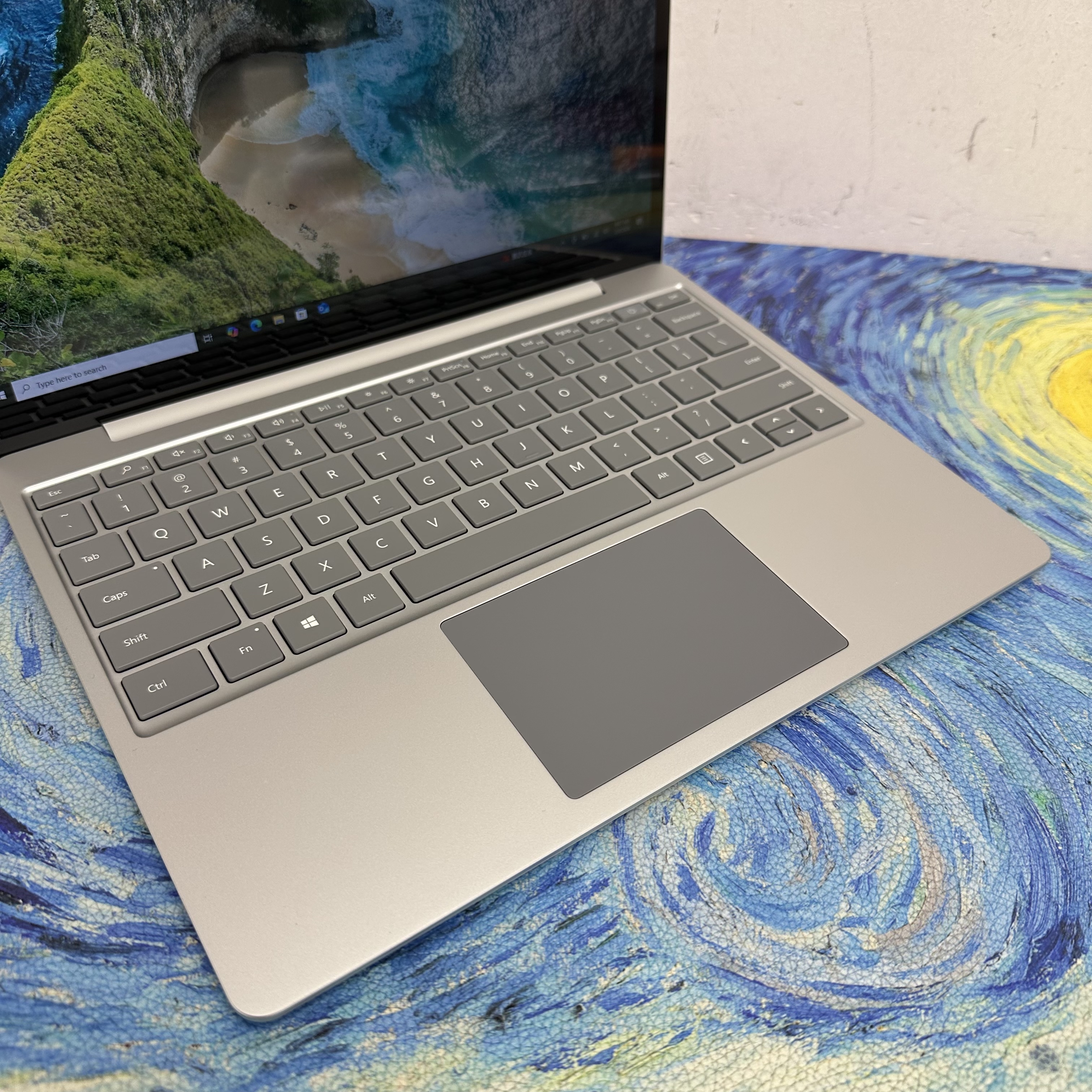 Microsoft Surface Laptop GO 12.4吋/i5-1035G1/16GB Ram/256GB SSD/Touch Mon/超輕薄/ Laptop / Notebook / PC /文書機/ Movie / Netflix / Disney + / Office 