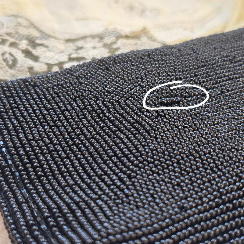 C.a. 1950s Vintage Artel MFG. Co Montreal Made in Japan Black Bead Evening Envelop Clutch (MT2055)
