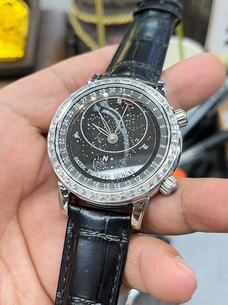 百达翡丽星空腕表：璀璨星河，腕间绽放