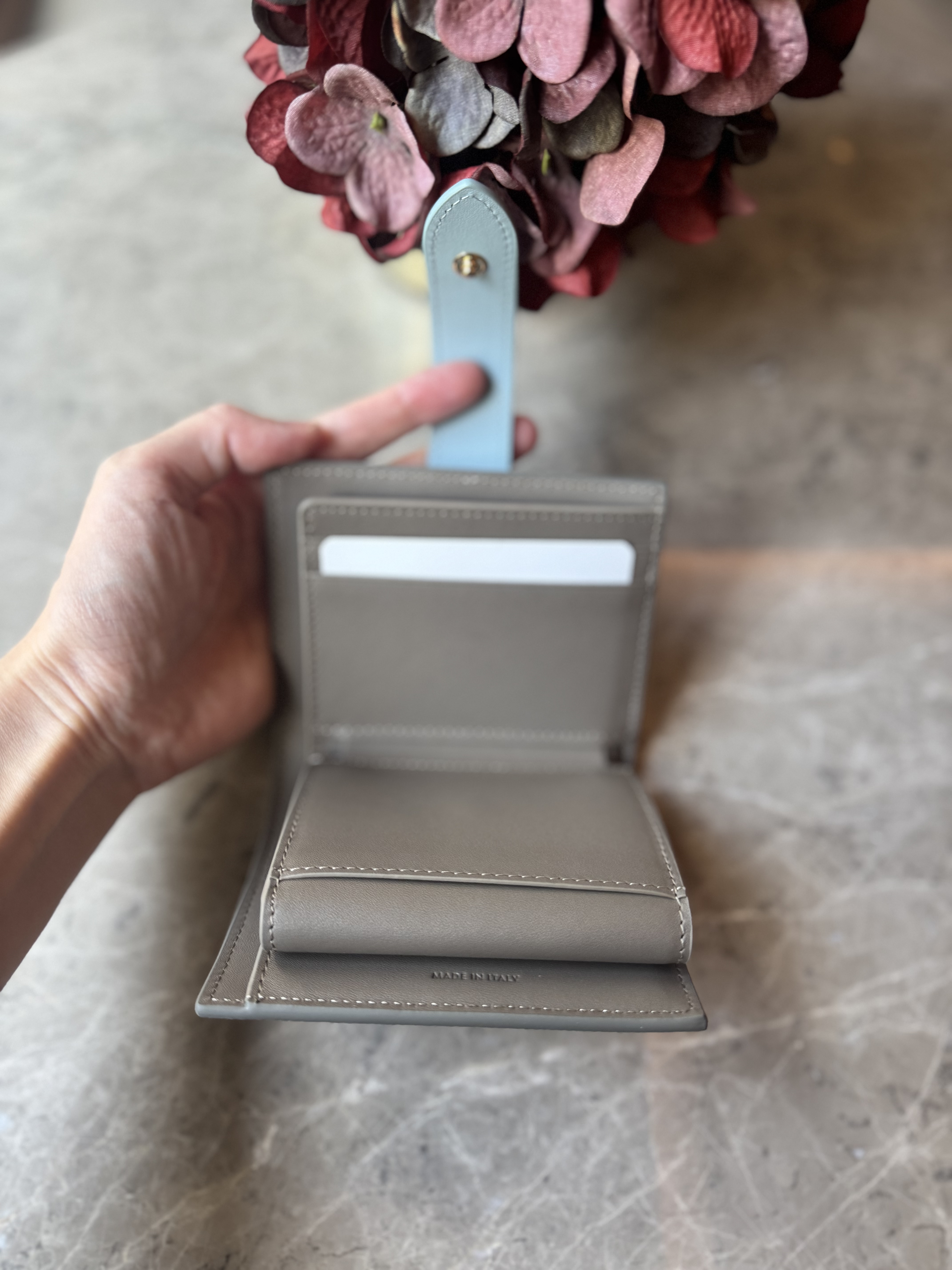 未使用品 Celine Small Strap Wallet -Grey