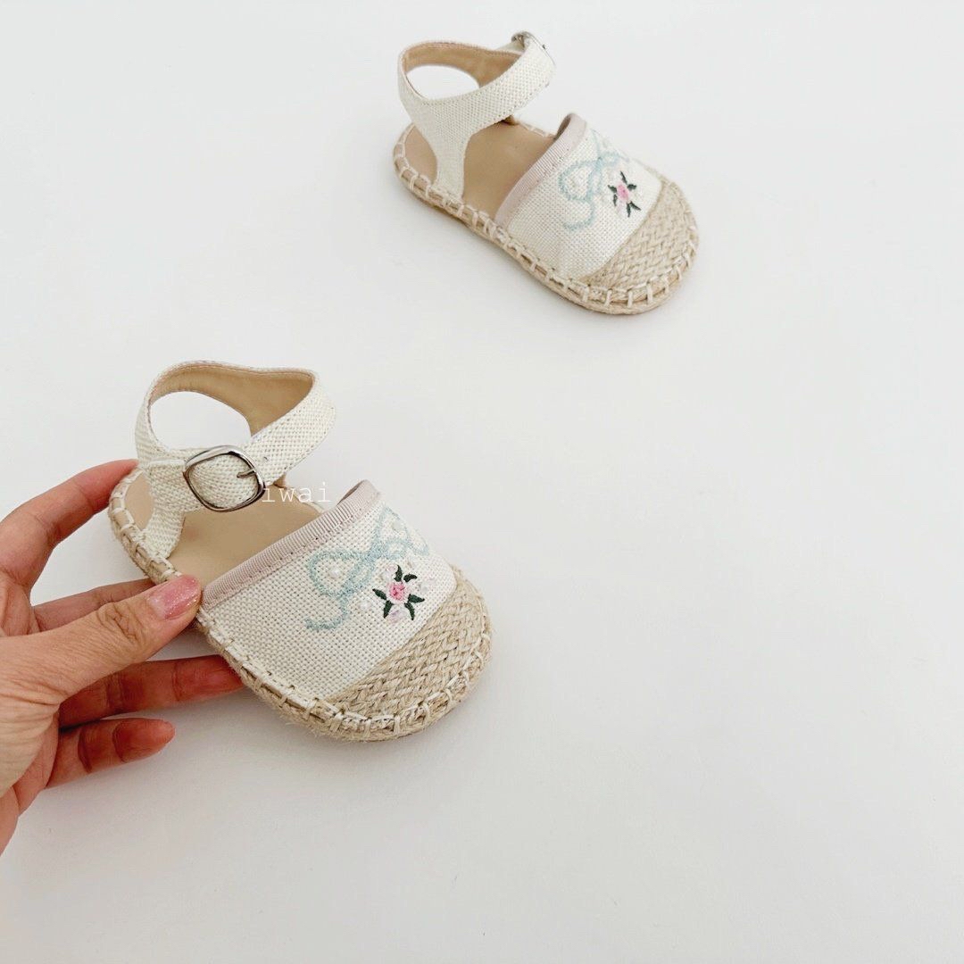 Neko | shoes (Blue ribbon flower size 150)