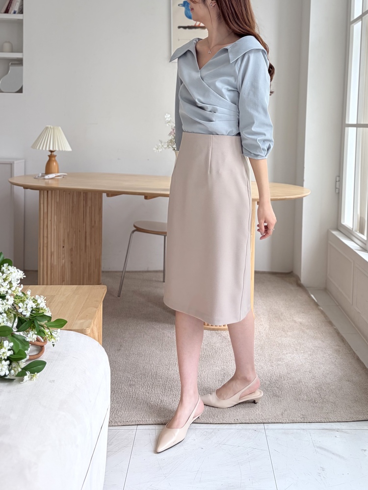 Leonie Tailored Midi Skirt (Beige)