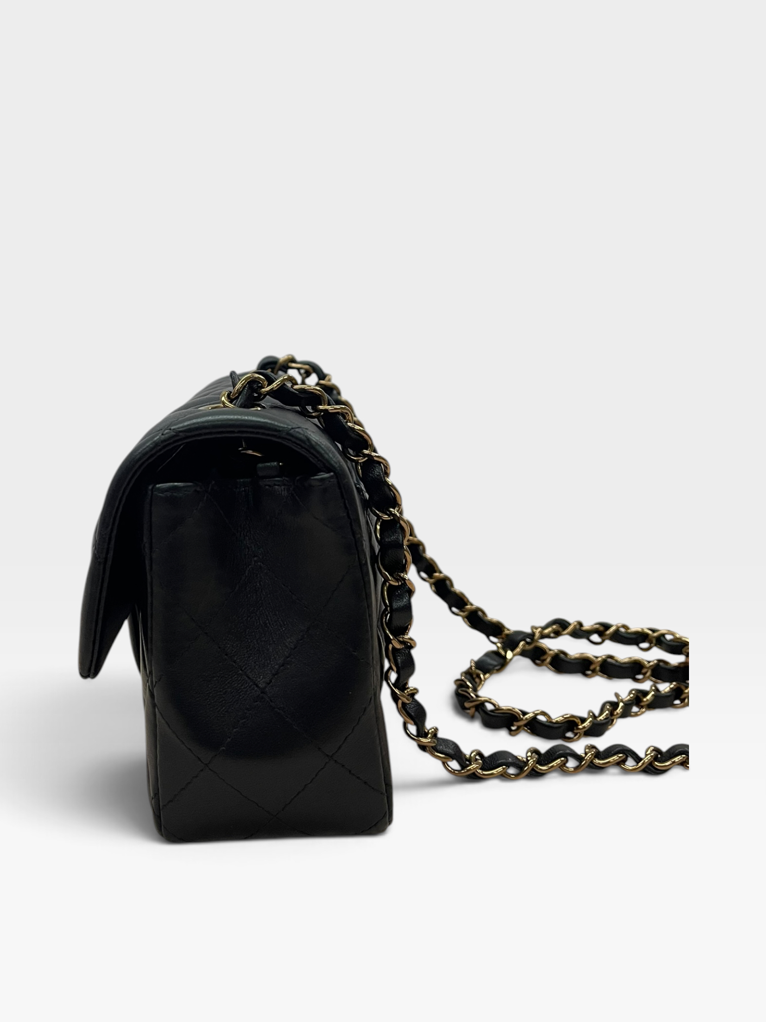 Pre-Owned CHANEL 20 Classic Flap Bag / Product Code: 090221