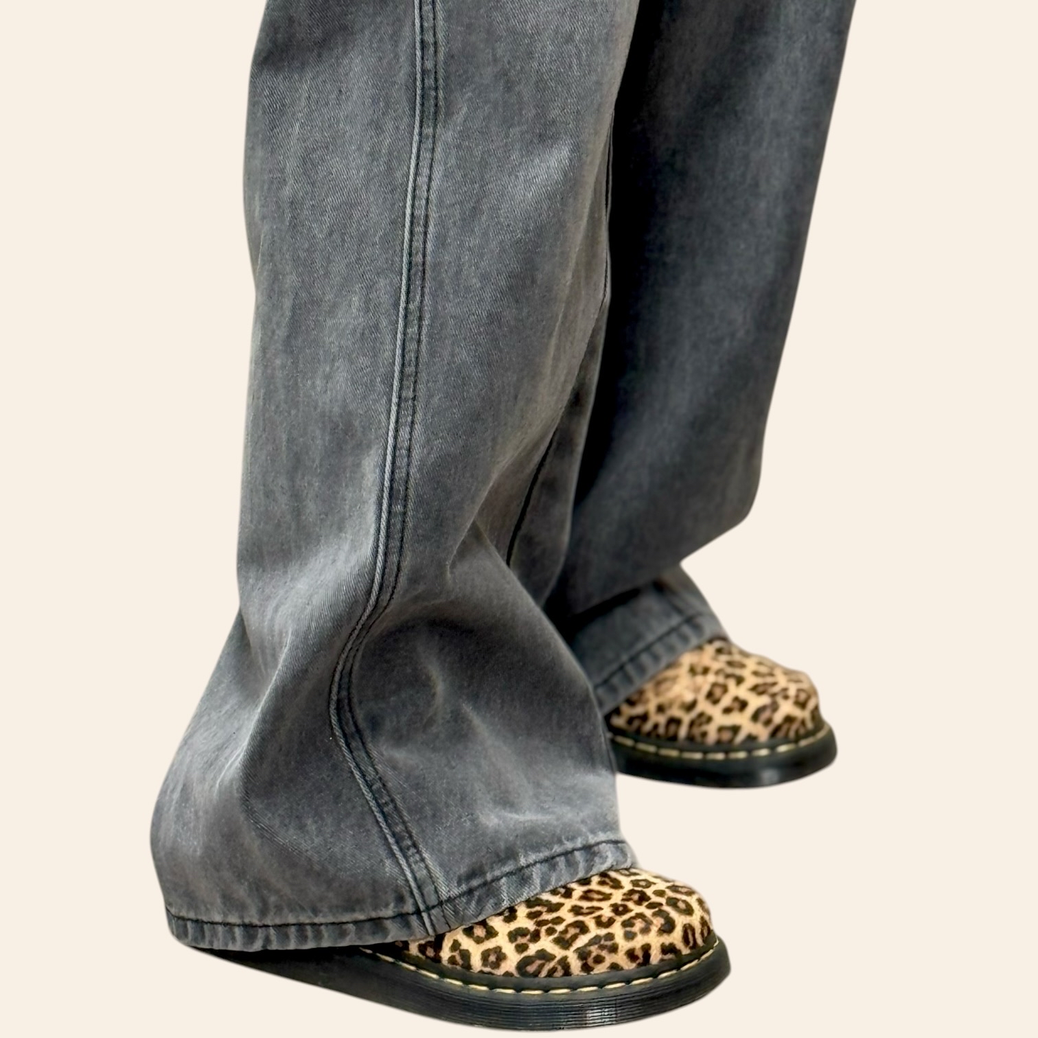 221046 洗水直腳牛仔褲