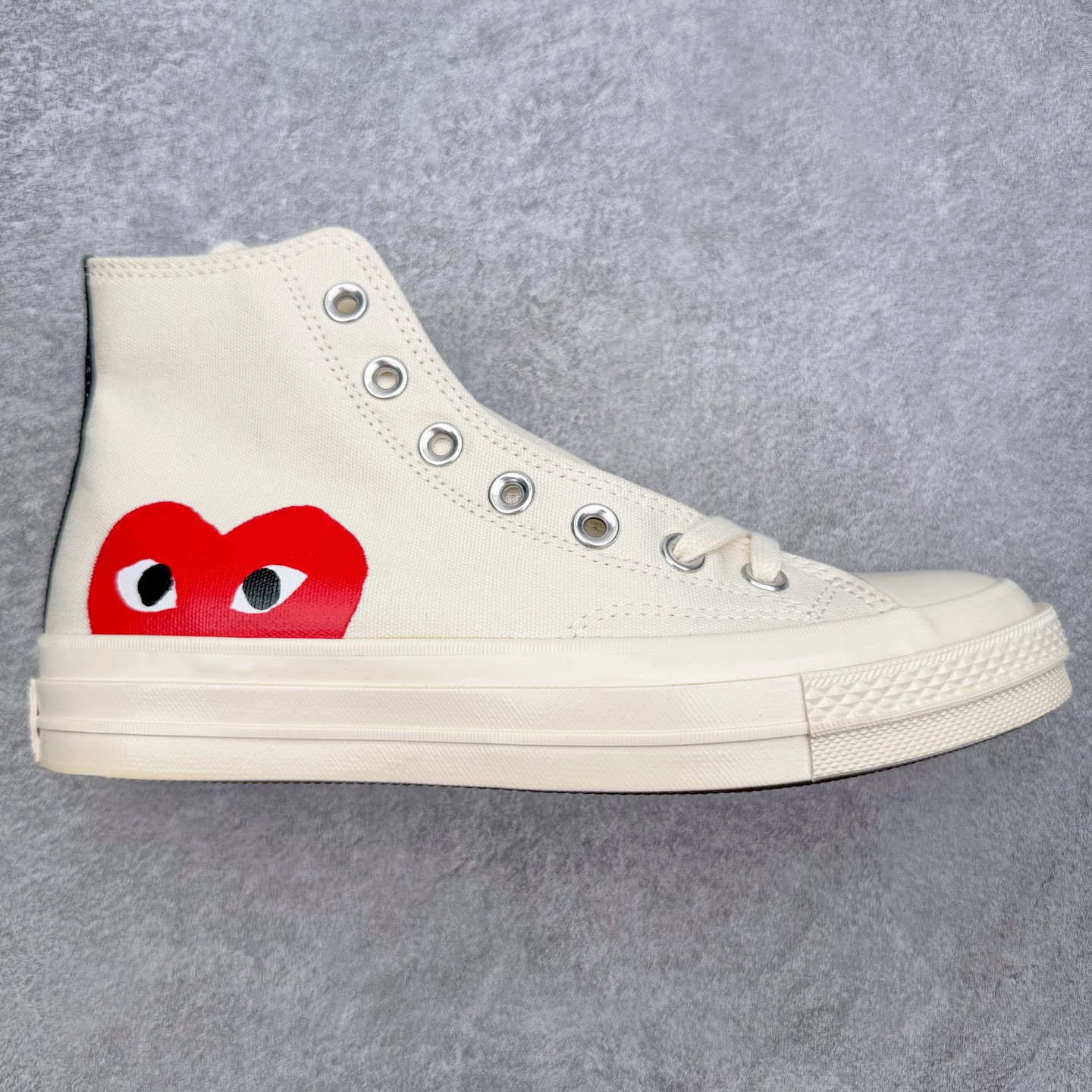 Comme des Garçons Play x Converse Chuck 70