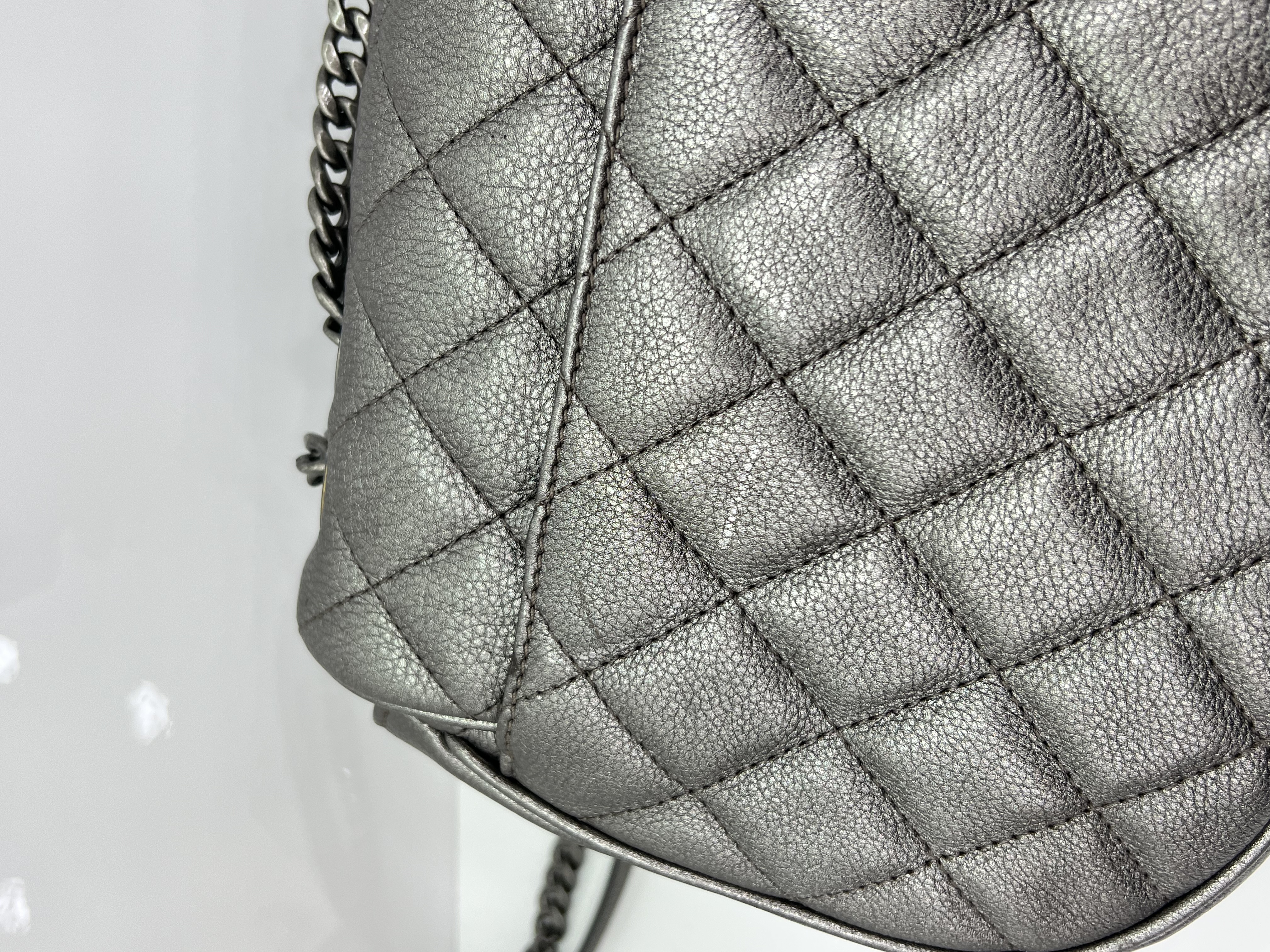 直播貨品 |  [1個-$100 2個-$300］EE99