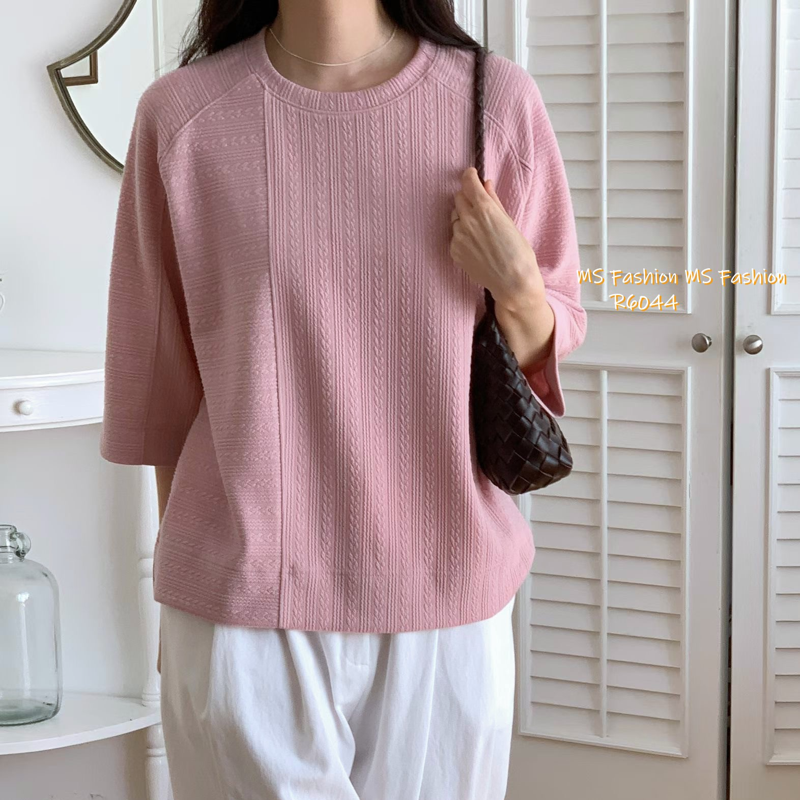 G6044 韓國🇰🇷麻花暗紋top