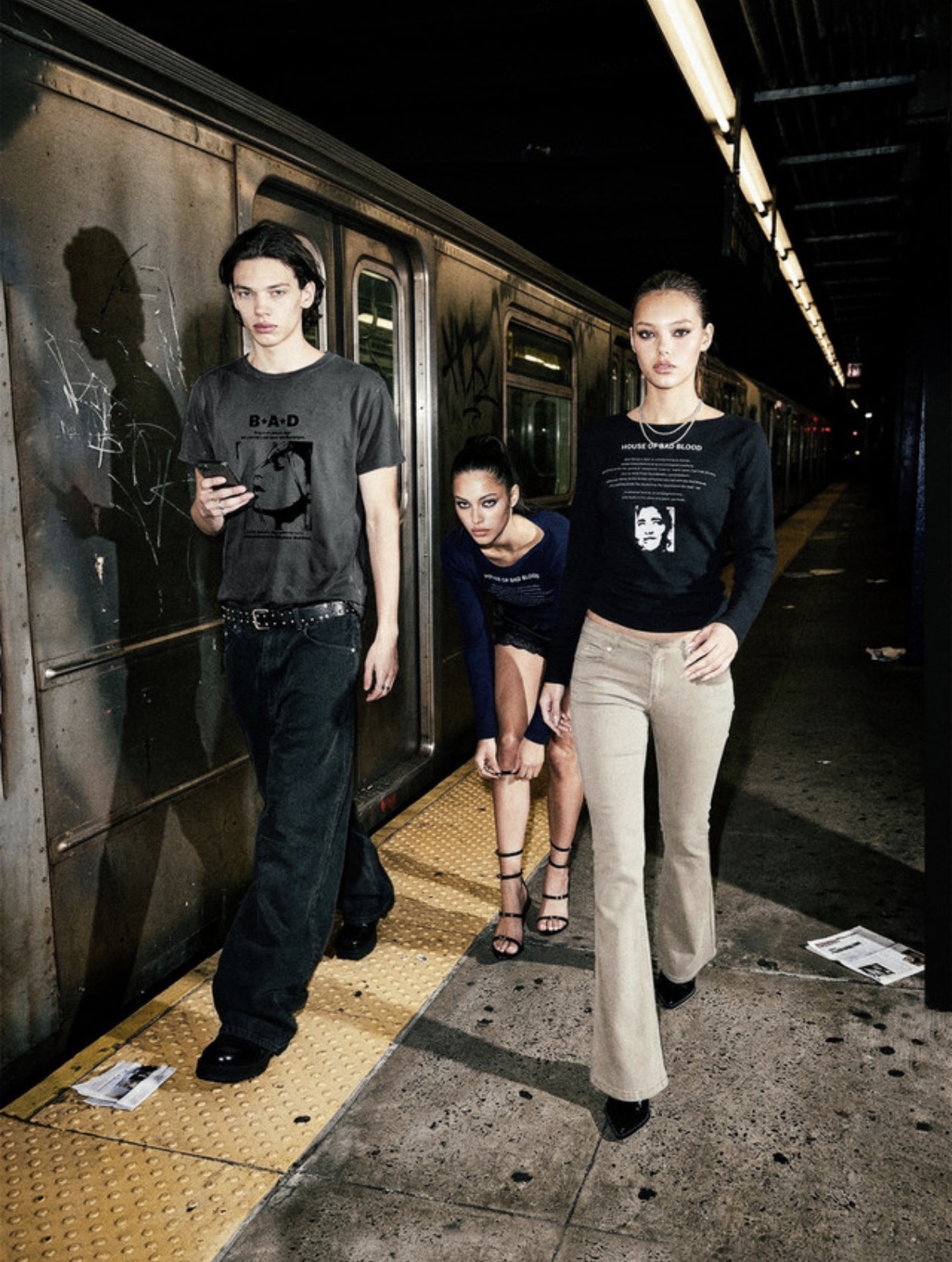 BADBLOOD[w-tee26-144] H.B.B. Short Sleeve T-Shirt – Charcoal