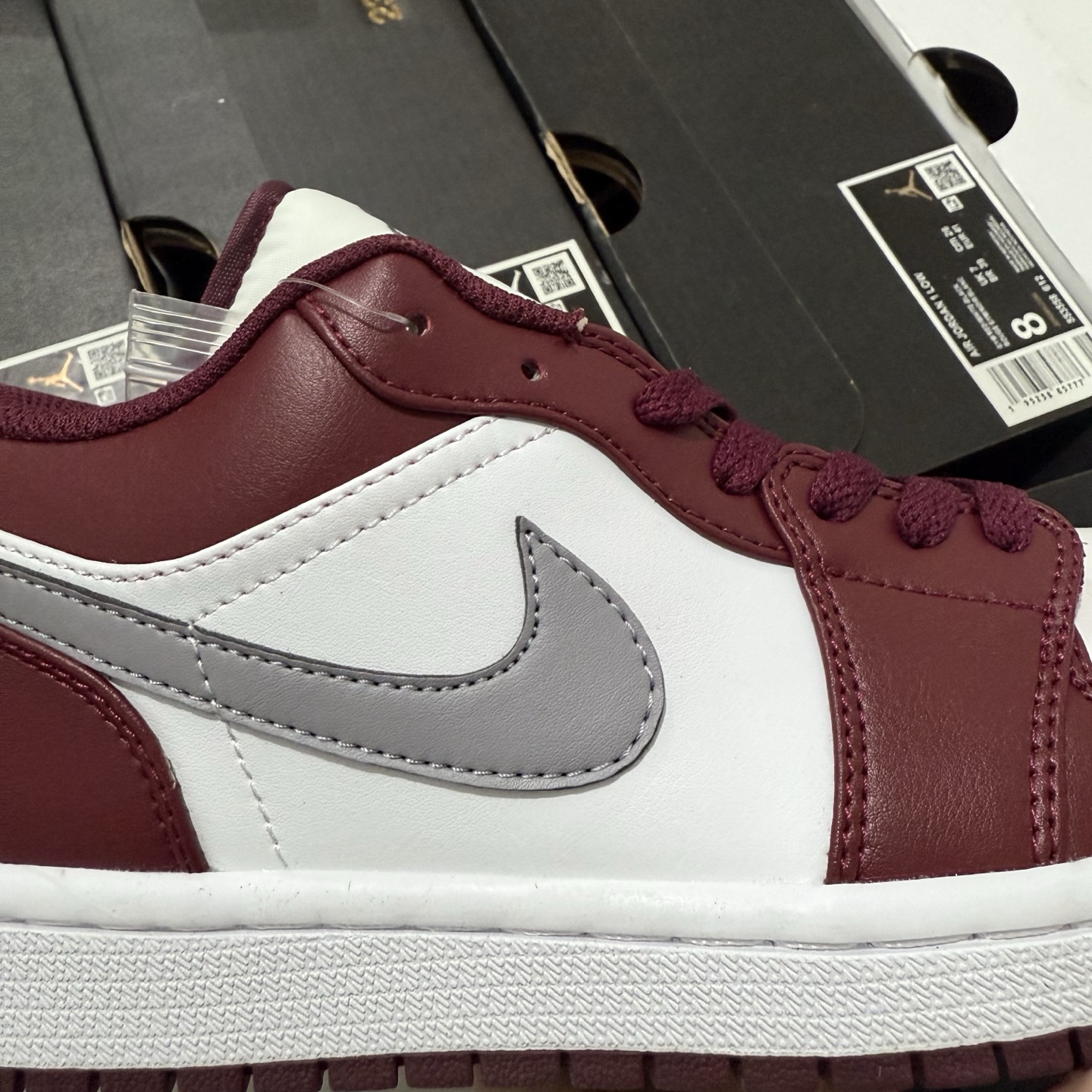 Nike Air Jordan 1 Low 553558-060