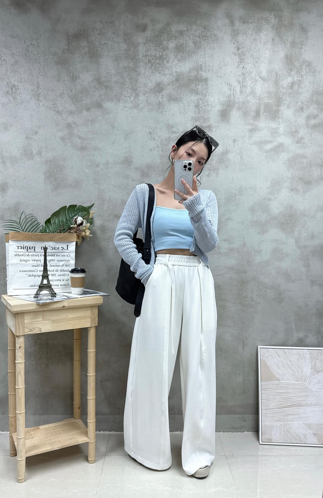 G16 暗紋心型領Bra top