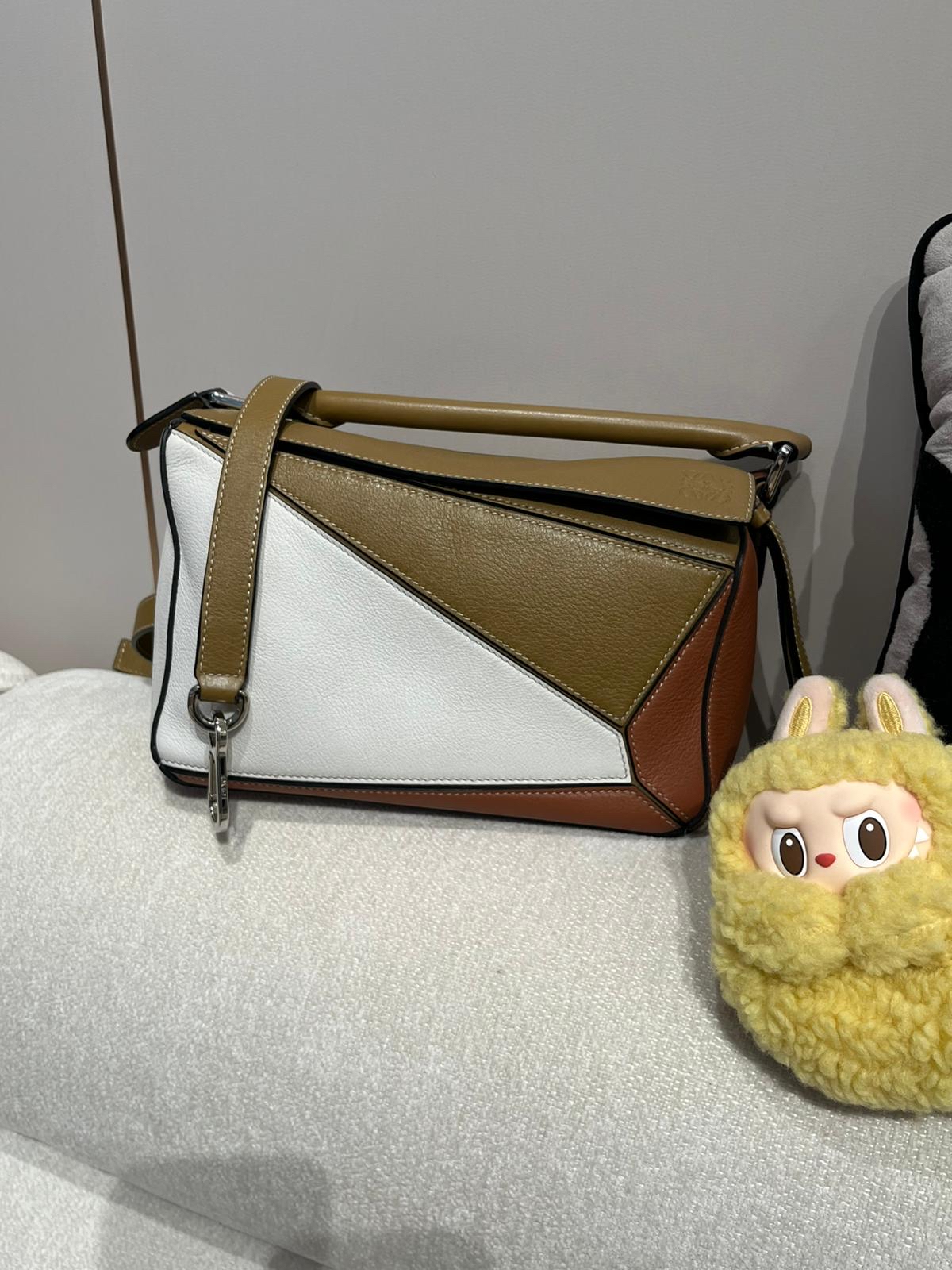 Loewe Puzzle Small 三拼色 Calfskin 100%Authentic, 98%New ✅Dust bag