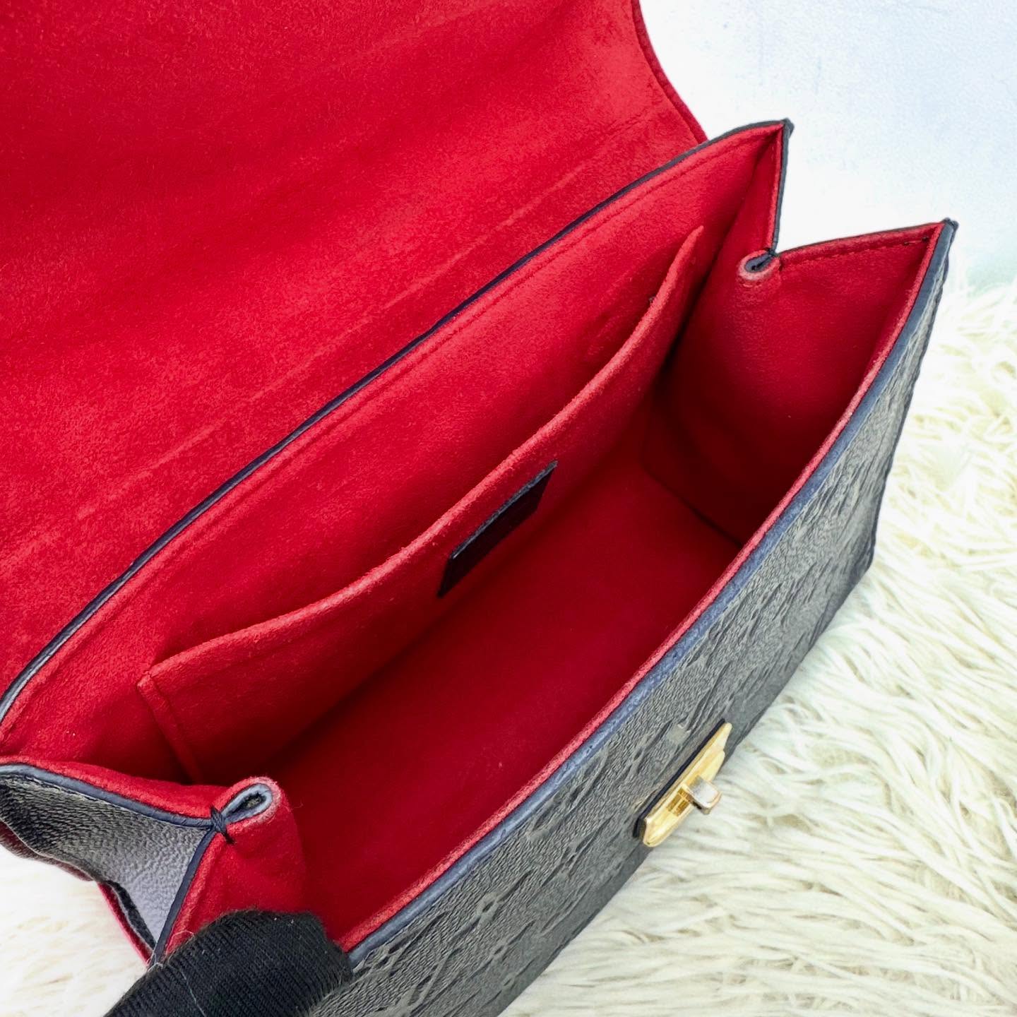 LV 🤍PRE OWNED Saint Sulpice 藍色真皮壓紋鏈條包💙