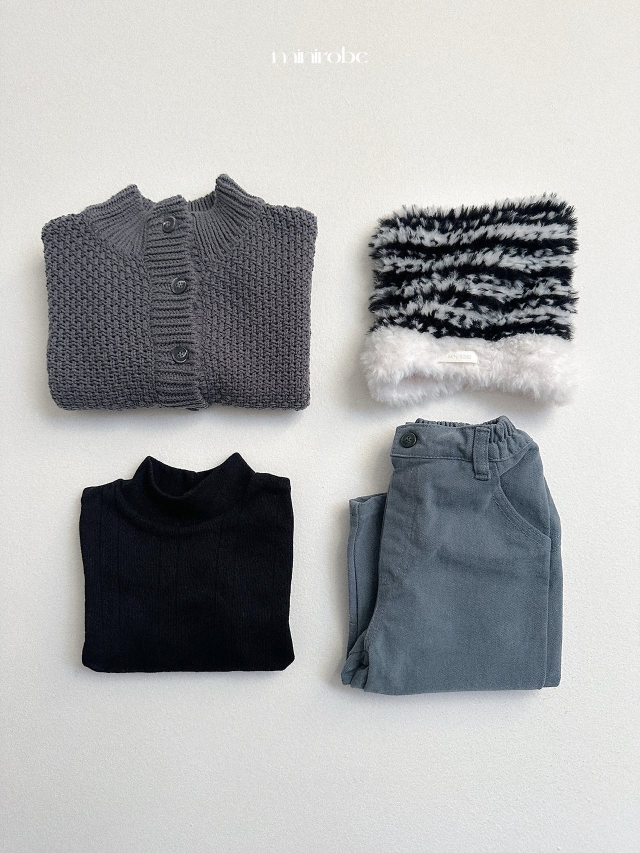 Mnirobe | Waffle High-Neck Cardigan