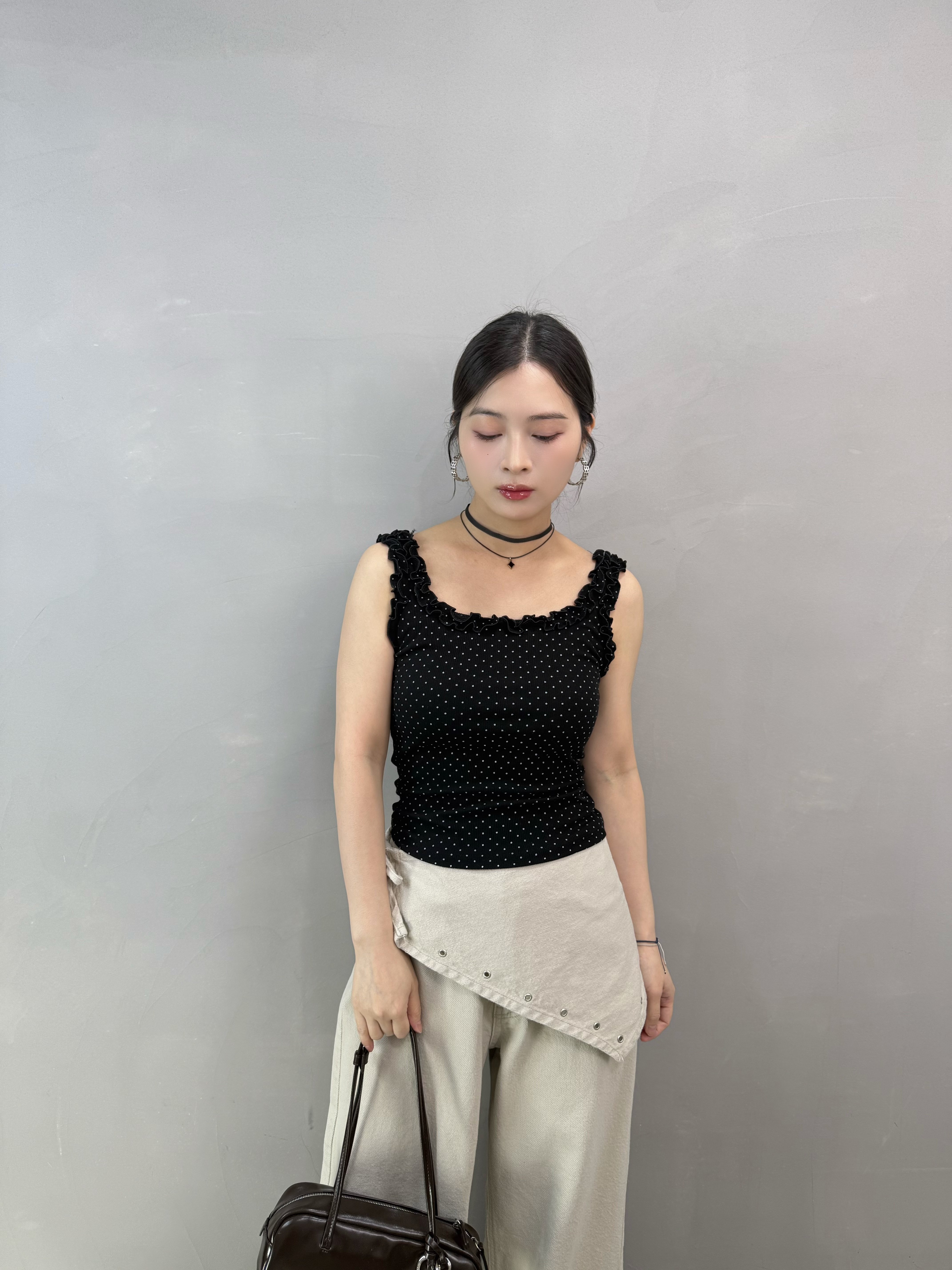 R69 Ruffle 邊波點背心