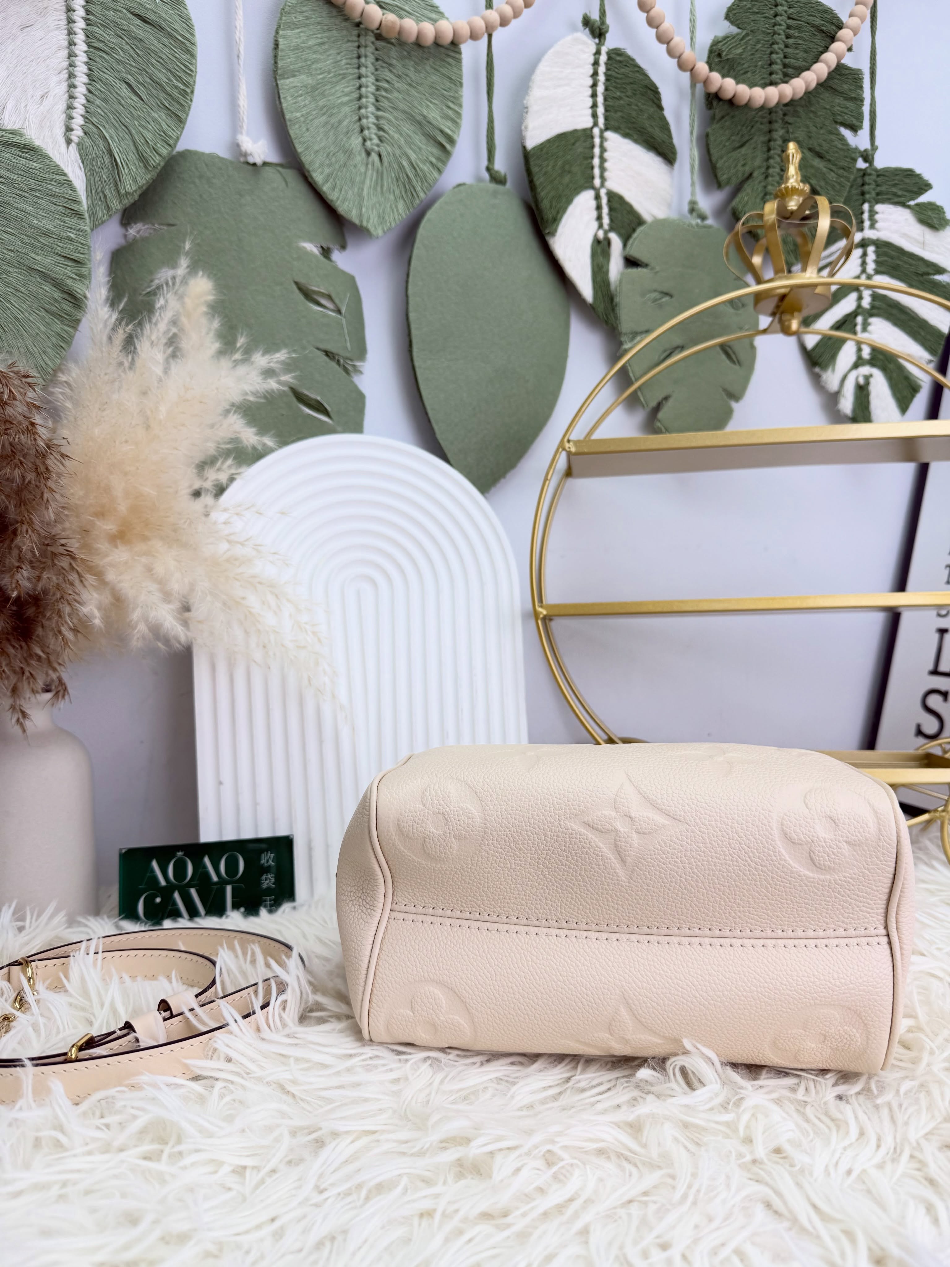 Lv👜 PRE OWNED 🛍️Speedy Bandoulière 20 白色 老花壓花皮革拼金屬鏈條肩帶 有塵袋 有鎖頭鎖匙 有盒 