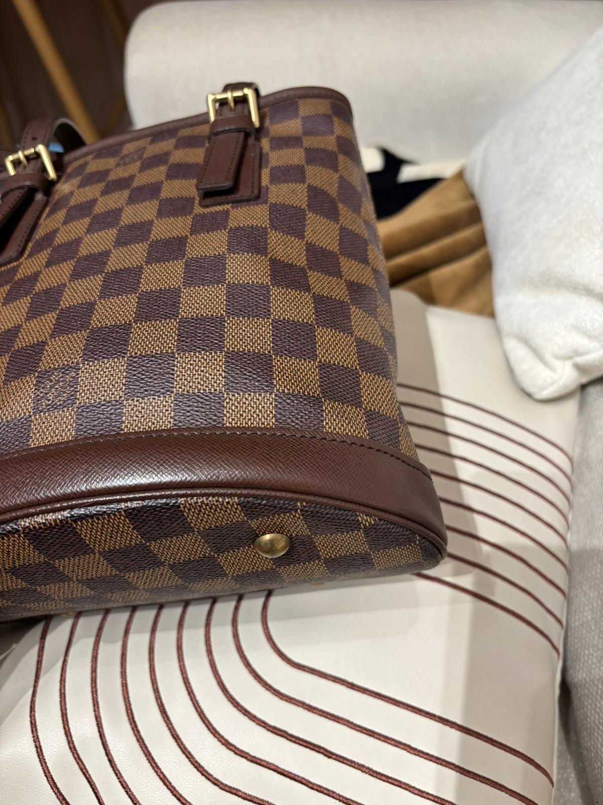 Lv petite bucket bag 100%Authentic,95%new✅dust bag