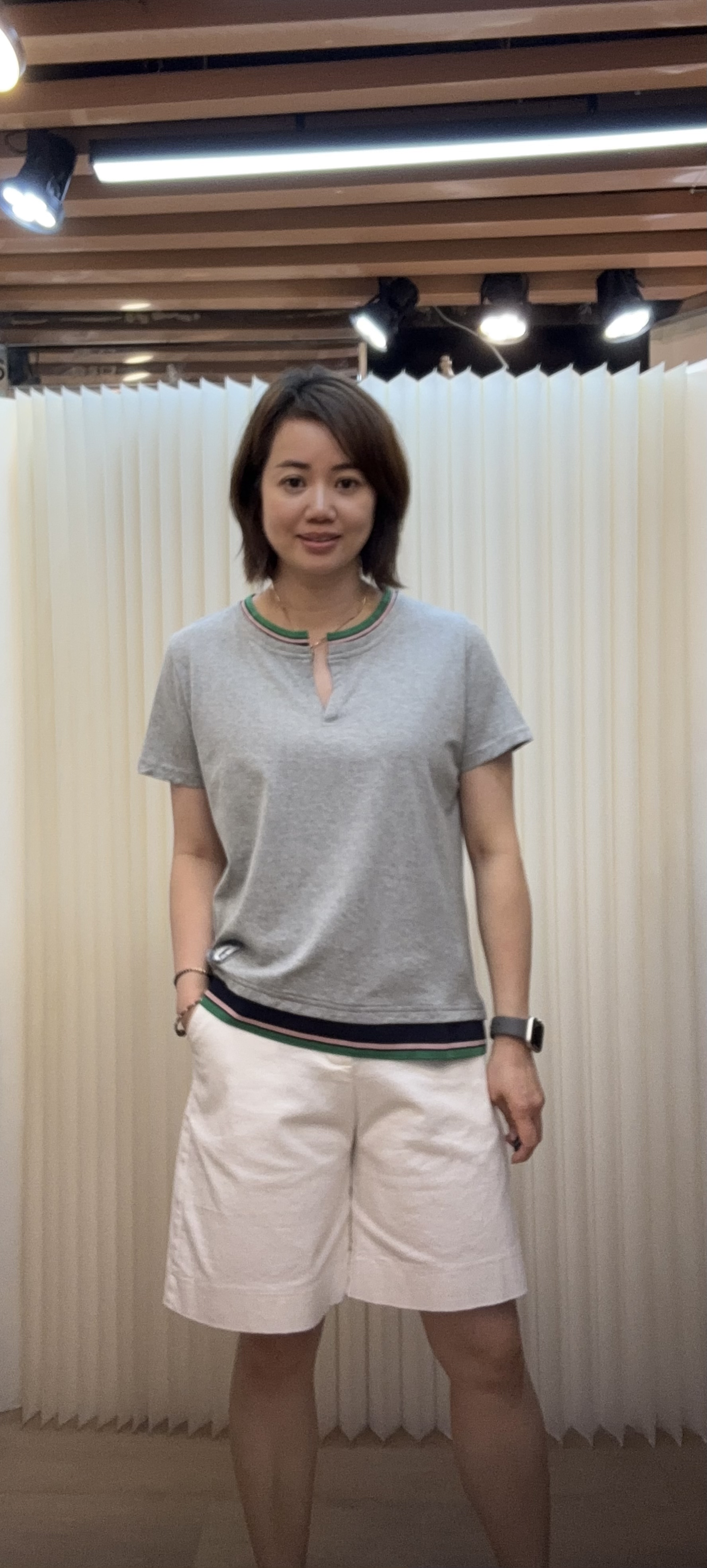 歐洲V領Tee J018 DK911303