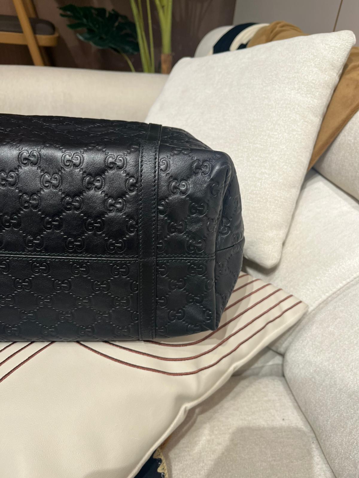 Gucci shoulder bag calfskin Black 100%Authentic ,95%new✅dust bag 