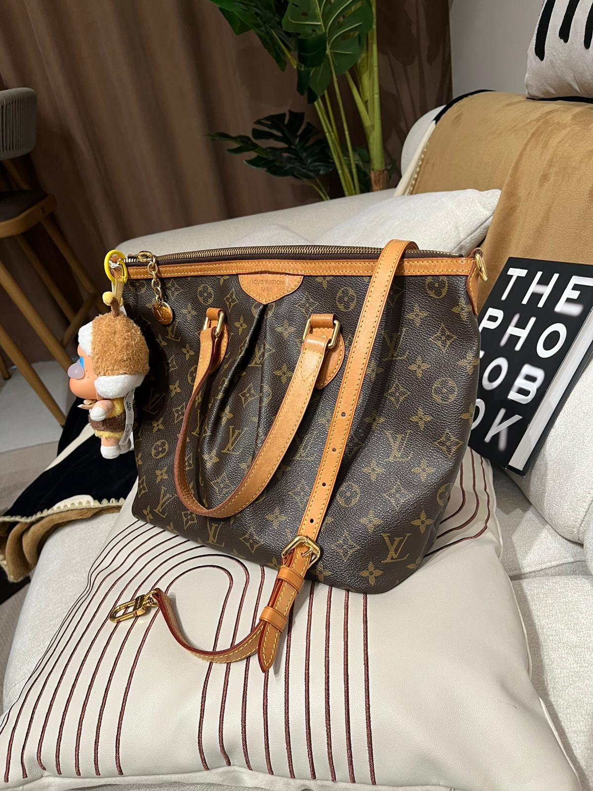 Lv Palermo pm 100%Authentic, 90%new ✅Dust bag