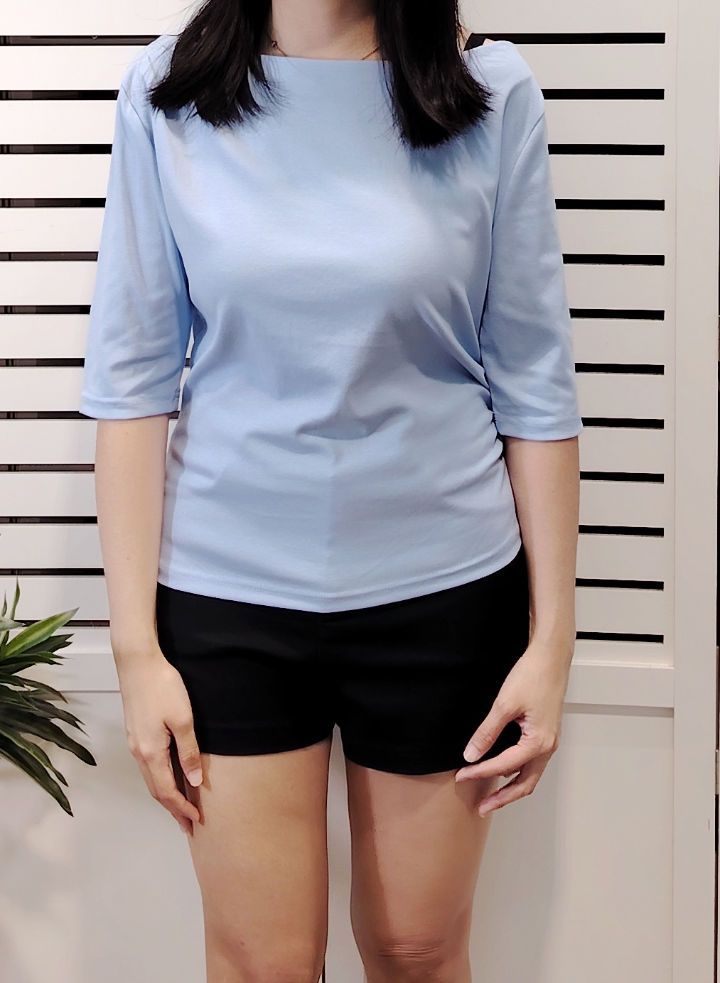 M5079 Off Shoulder Slim Tee