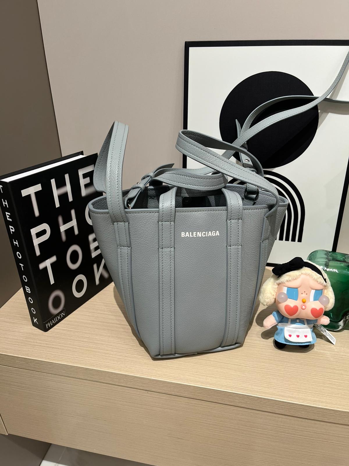 Balenciaga Everyday XS 2Way Bag 672793 calfskin 100%Authentic, 95%New ✅Dust bag