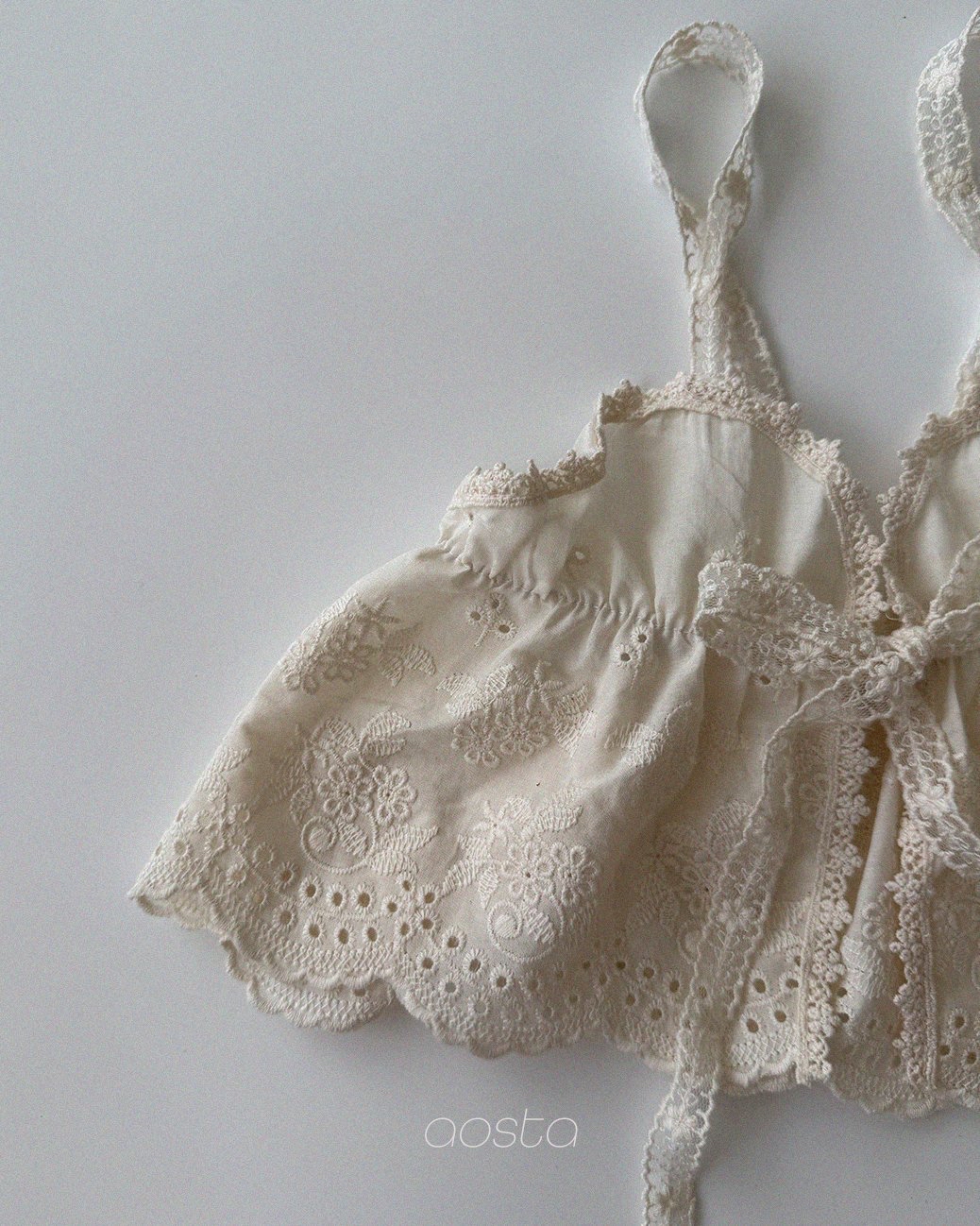 Aosta | [Lace Bustier]