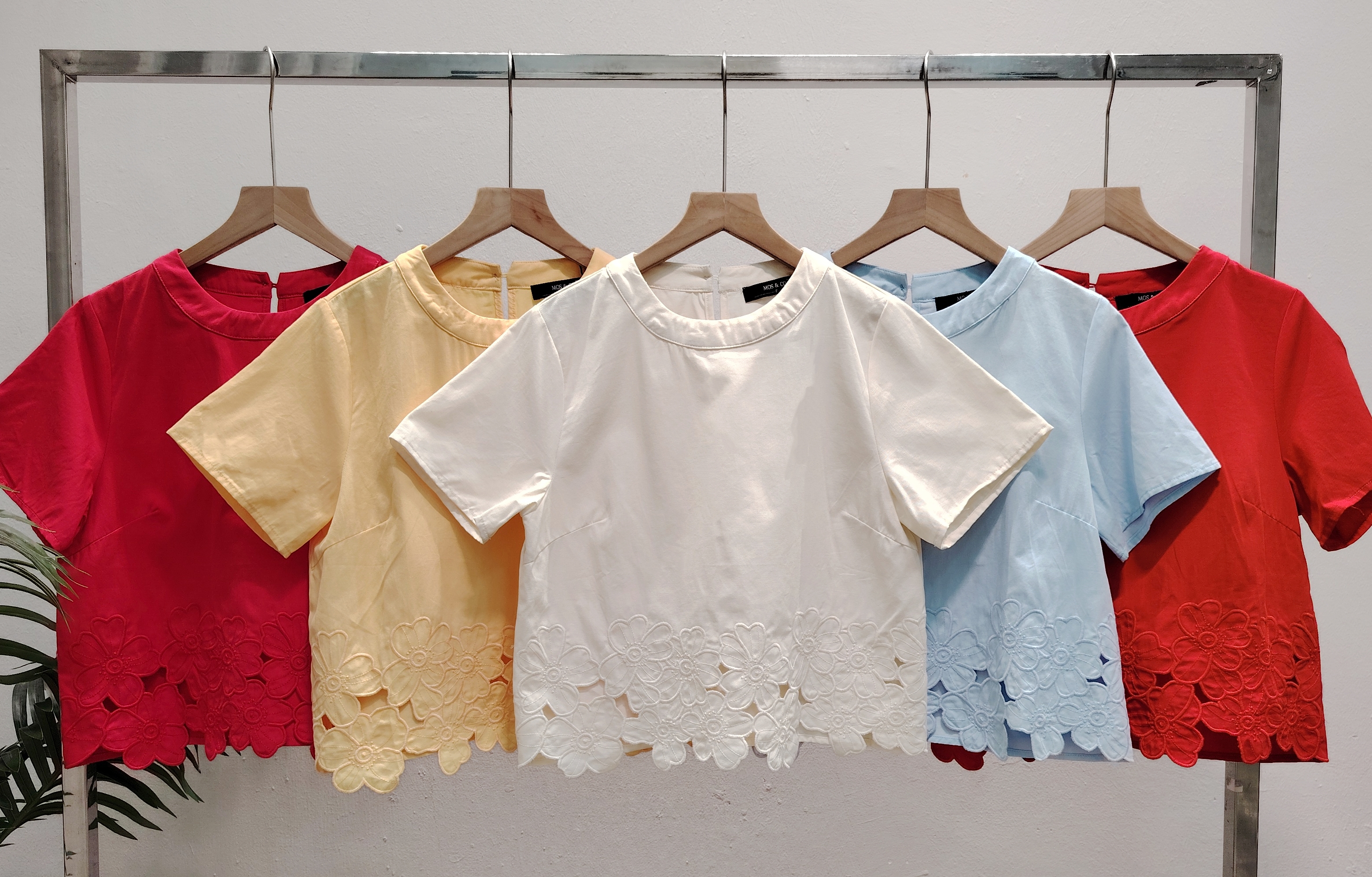 25011 Cny Embroidery Blouse 