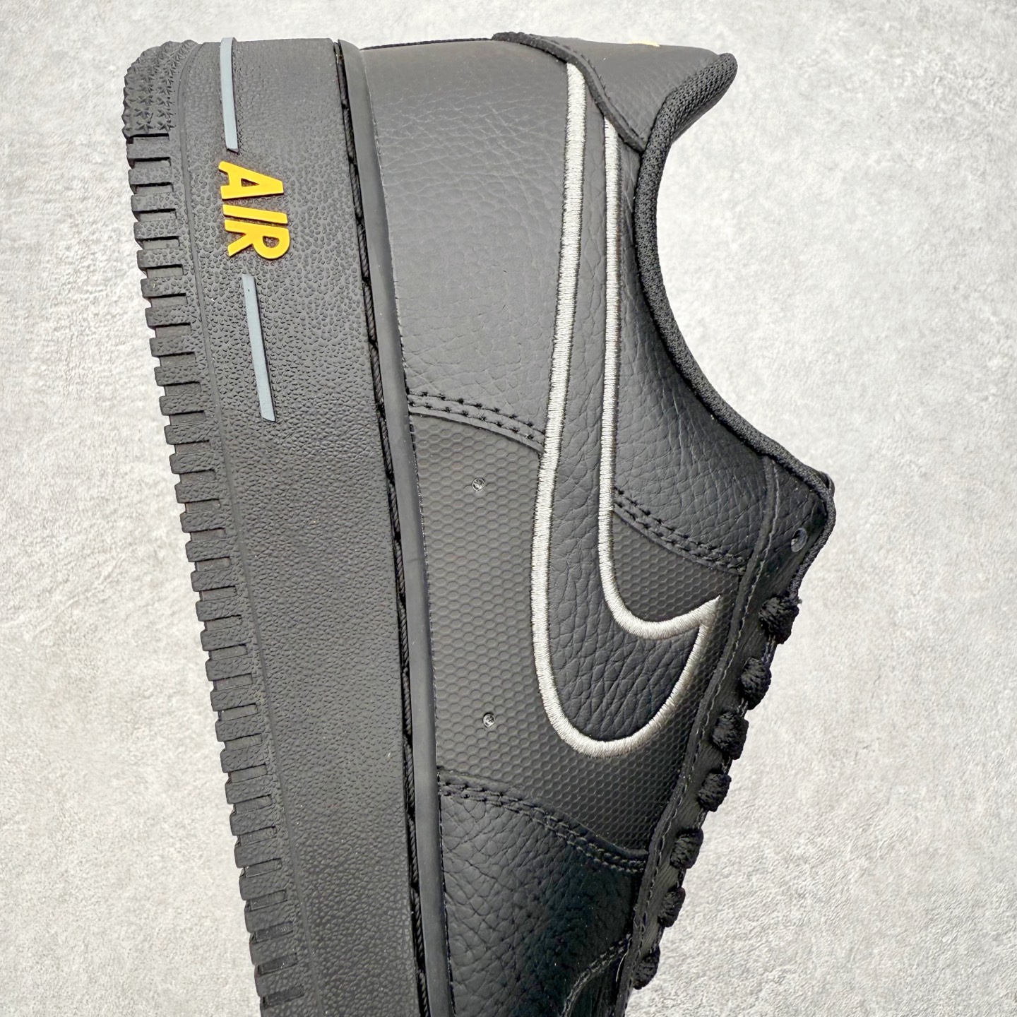 Nike Air Force 1 Low IB7677-001