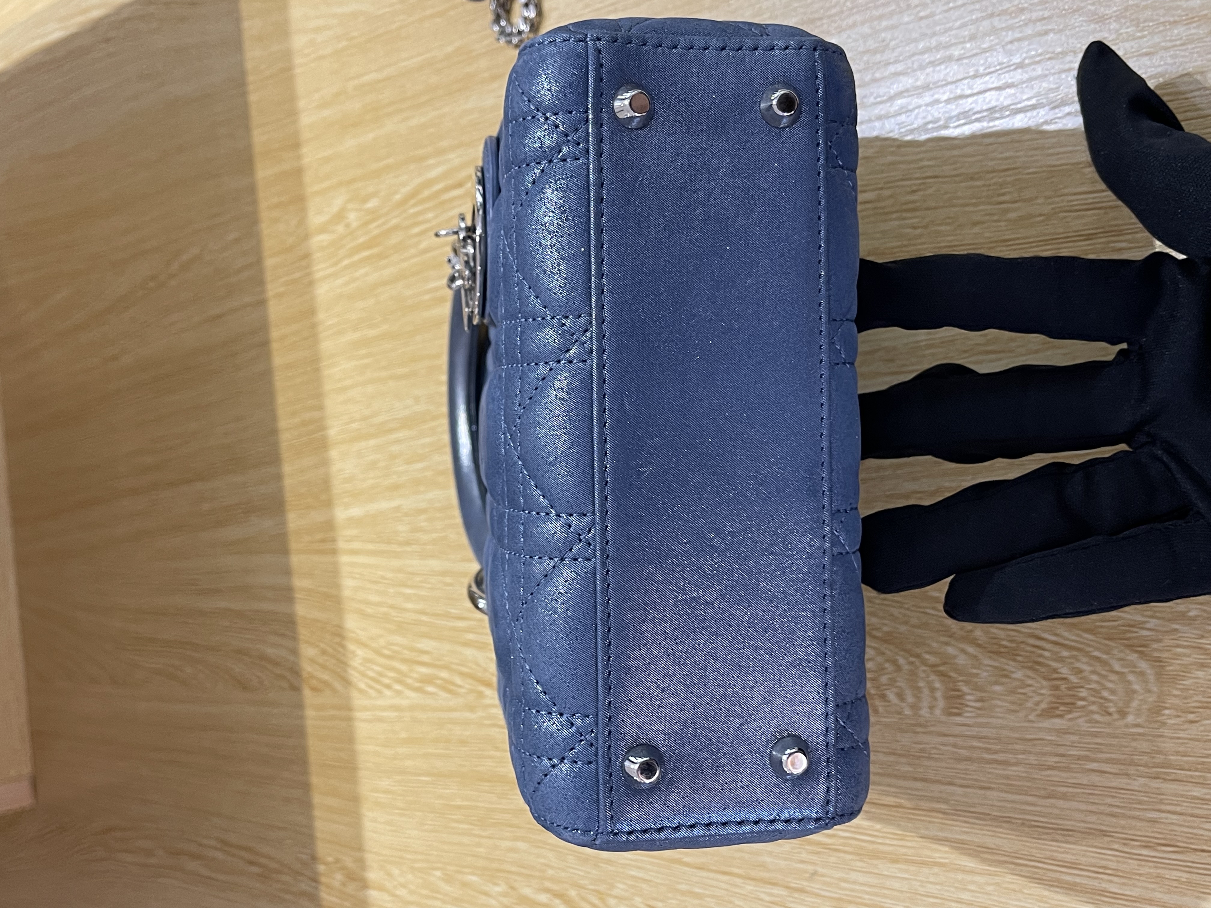直播貨品 |  [1個-$100 2個-$300］JJ14