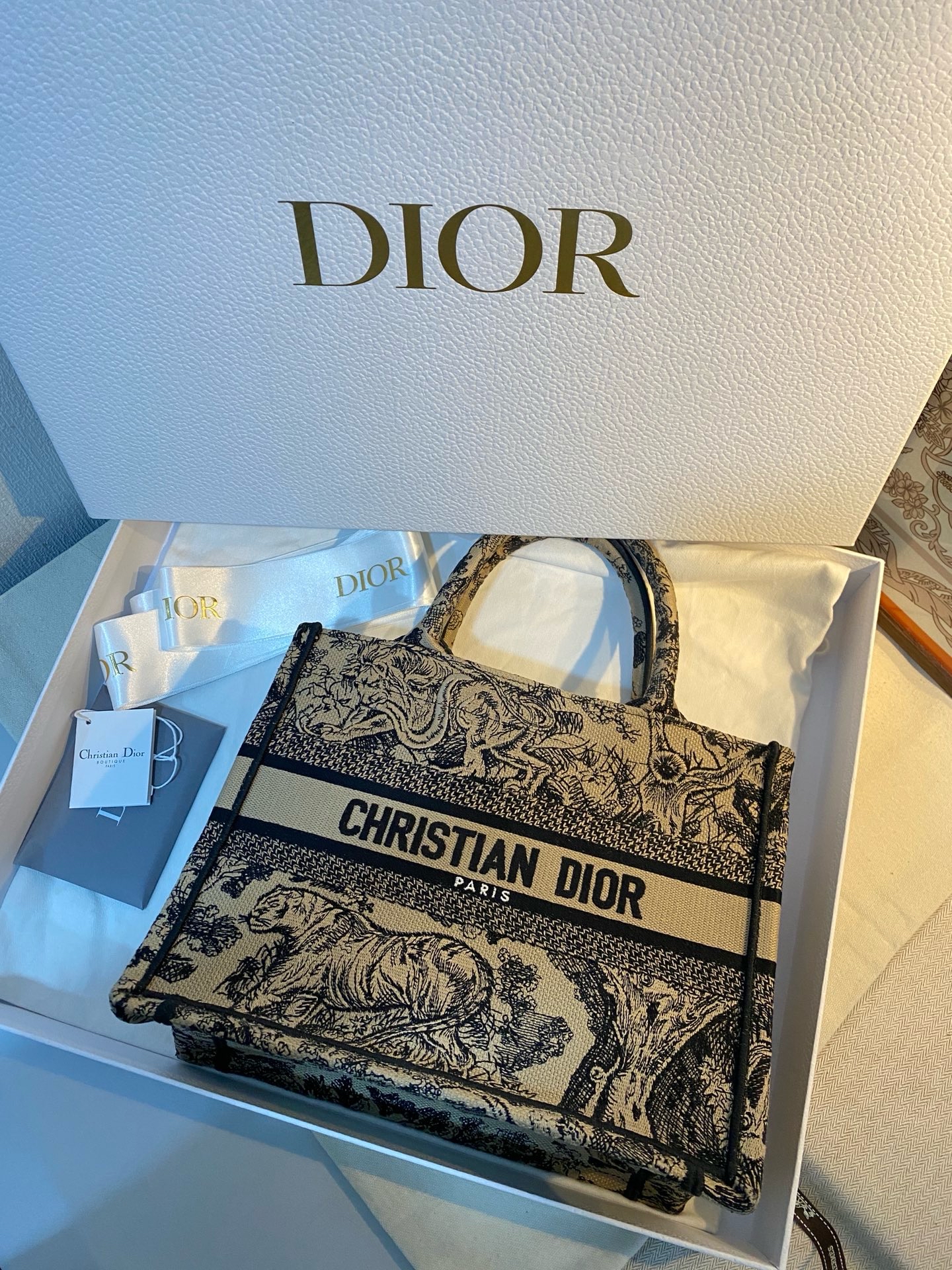 Pre-owned Dior Book Tote Blue and White Toile de Jouy Reverse Embroidery