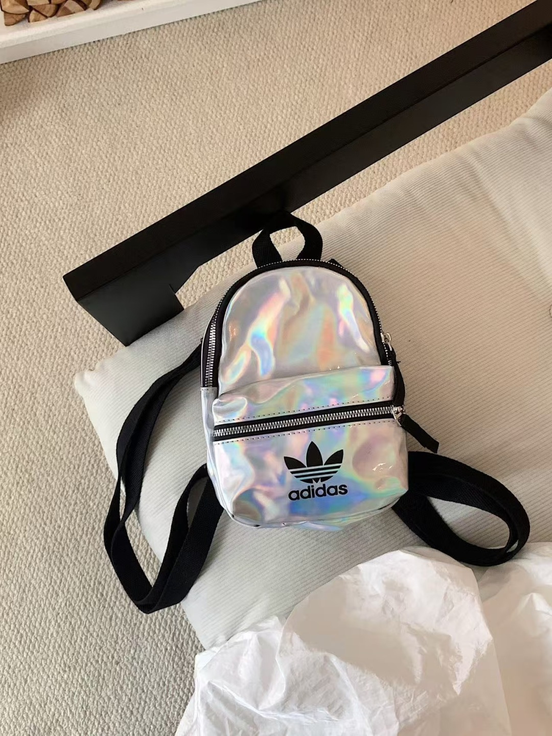 Adidas Originals 鐳射迷你背囊