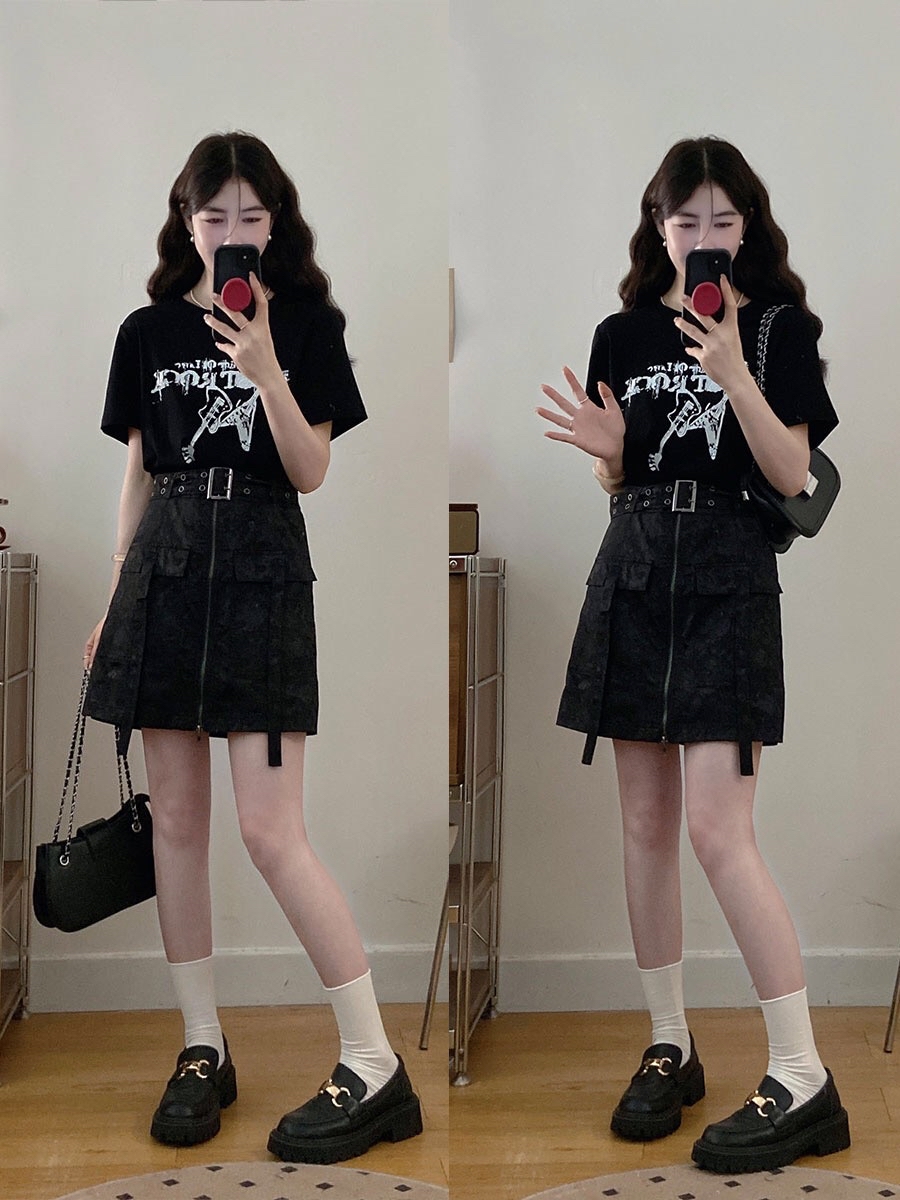 B285(3307) 美式甜酷假两件吉他印花拼下摆工装感口袋黑连身裙