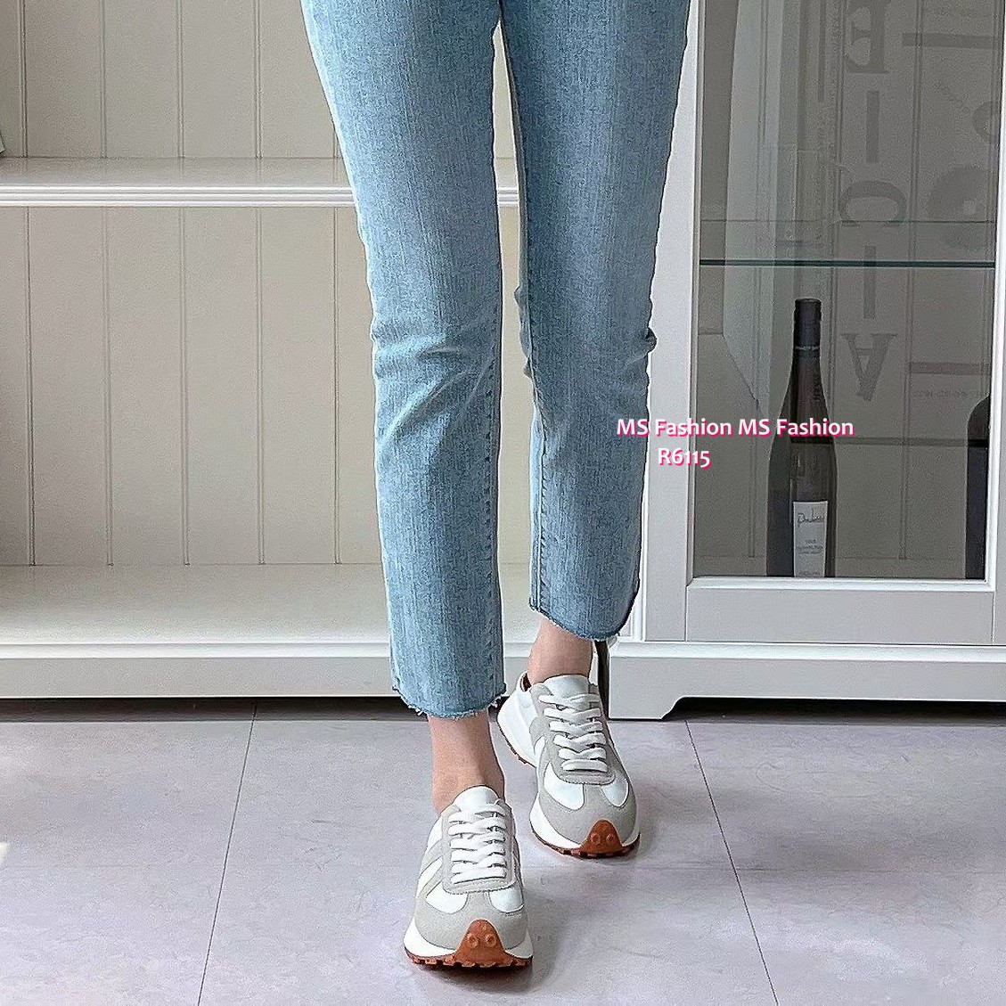 R6115 韓國🇰🇷拼色後拖sneakers