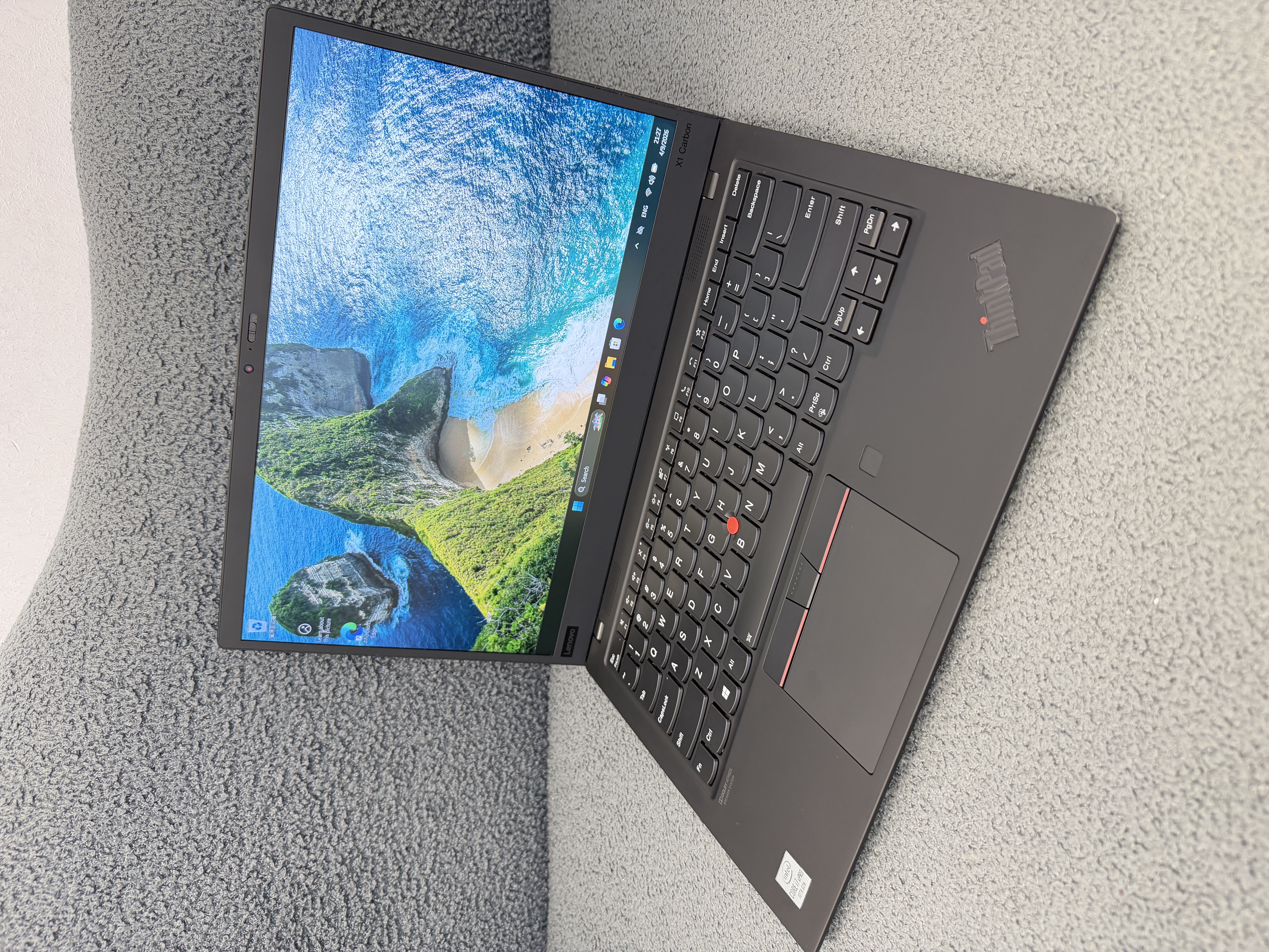 #4754 Lenovo X1 Carbon 10代 cpu i7 10610u/16 gb ram 512gb ram/ X1c x1 gen8 