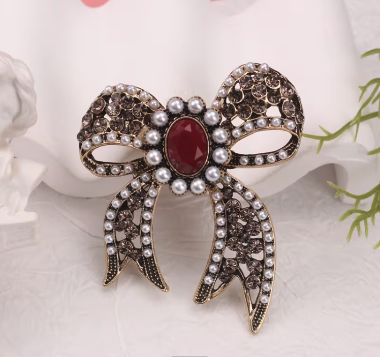 Vintage Bow Brooch