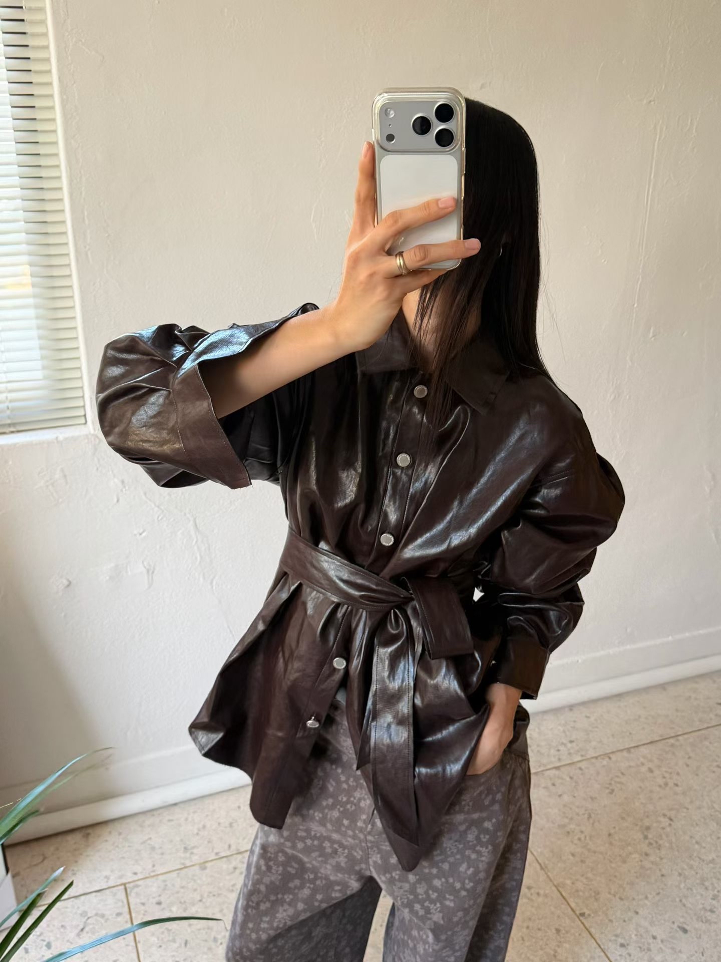 221698 PU皮束腰外套