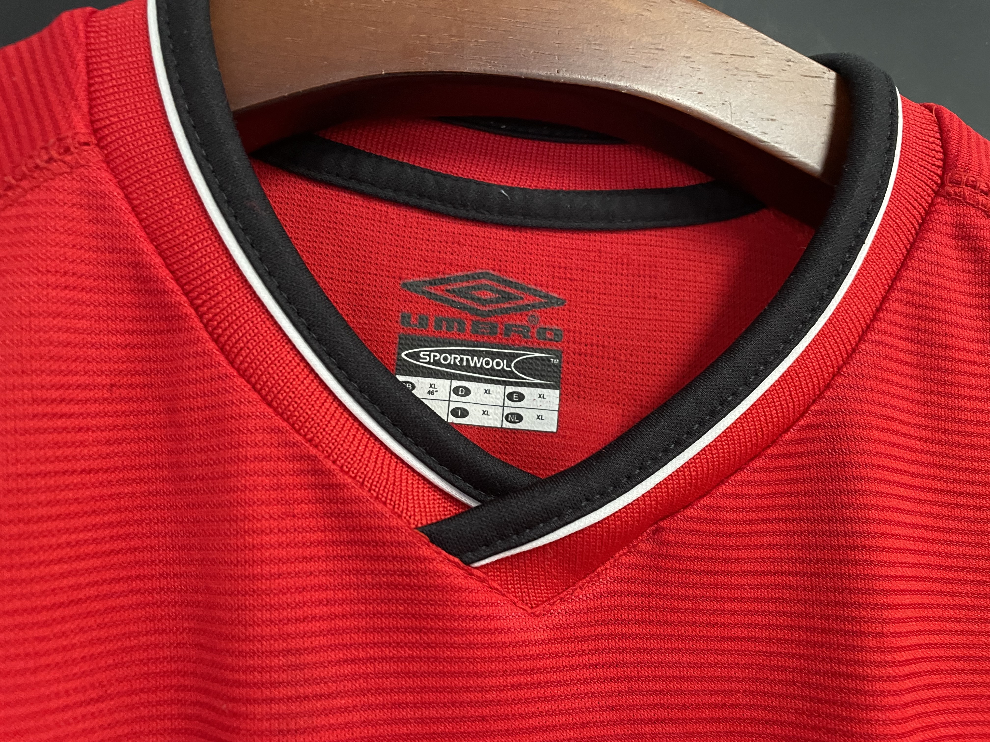 曼聯01/02主場 雲佬 MANCHESTER UNITED HOME SHIRT VAN NISTELROOYW
