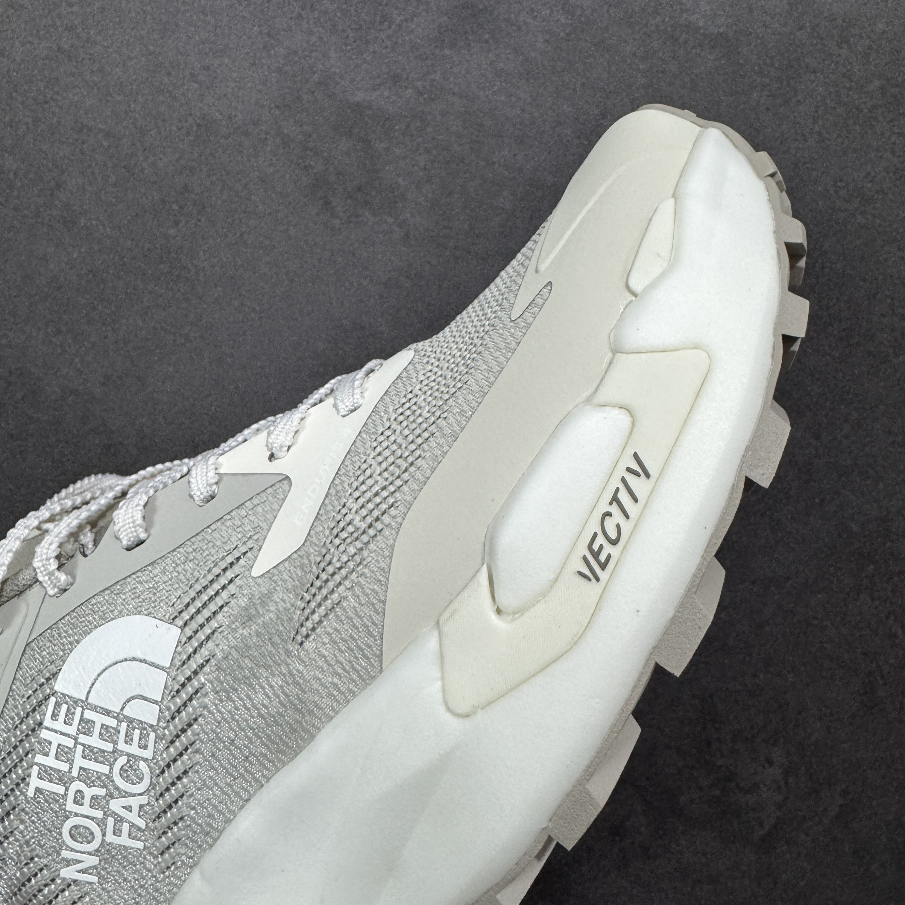 The North Face VECTIV Enduris 4