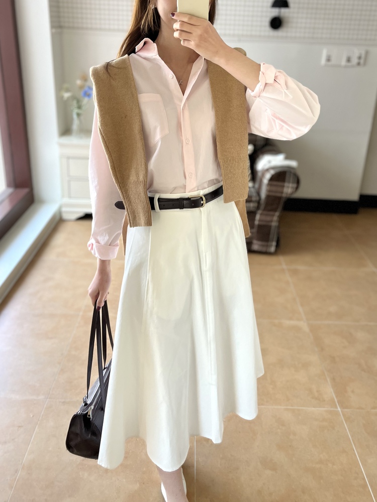 The Signature Flare Skirt (Ivory)