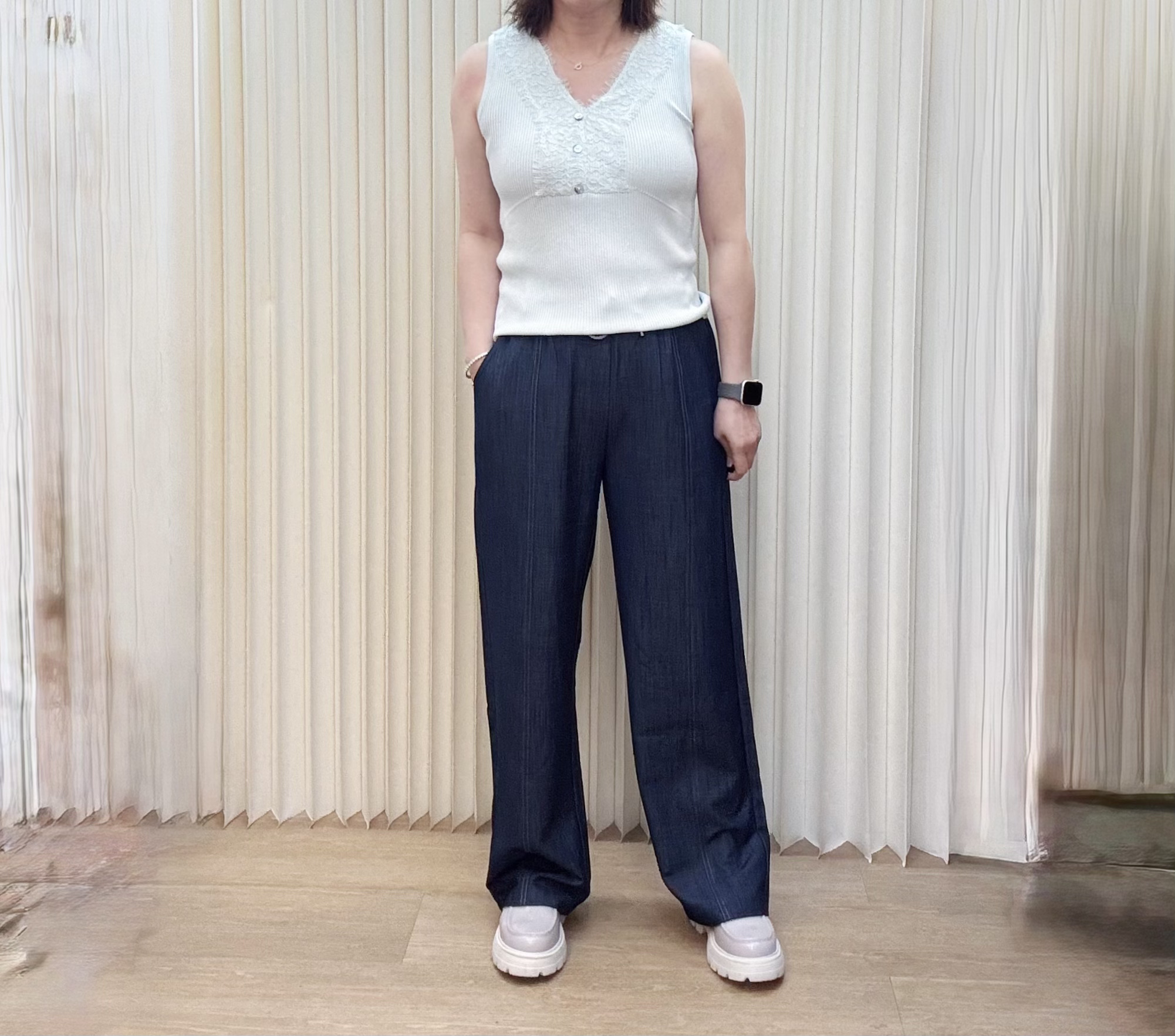 韓國V領針織背心 M584 04Pe59160