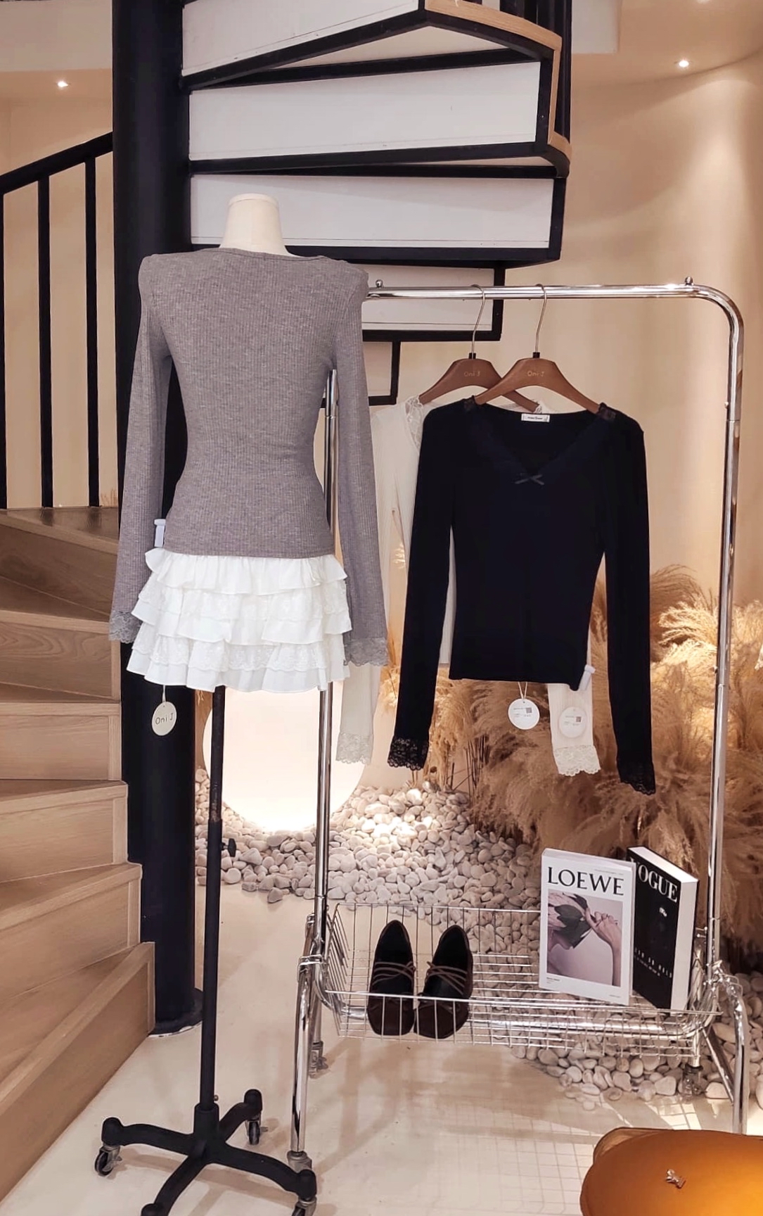 蕾丝针织长袖上衣