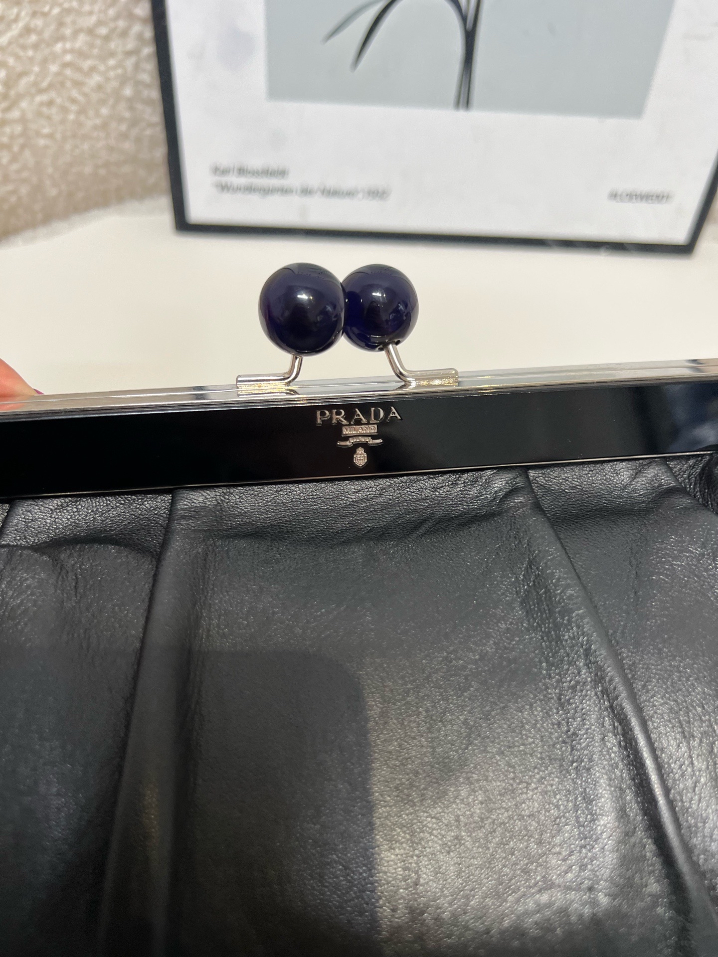 【預訂貨品】Prada 黑色腋下包