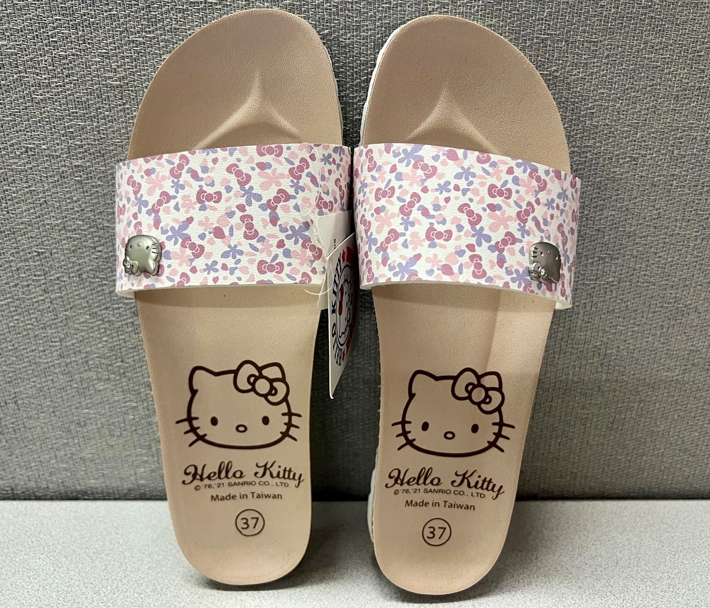 🇹🇼台灣直送🇹🇼 Hello Kitty 小碎花拖鞋