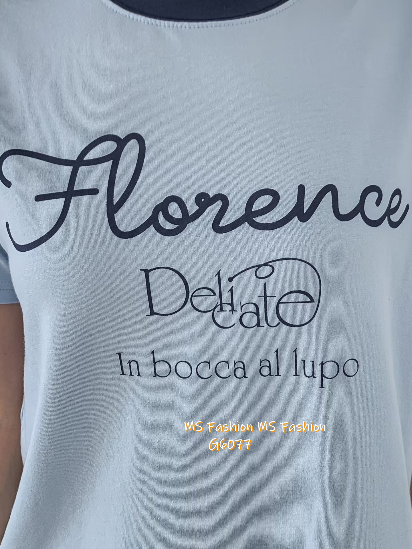 G6077 韓國🇰🇷拼色領字母tee