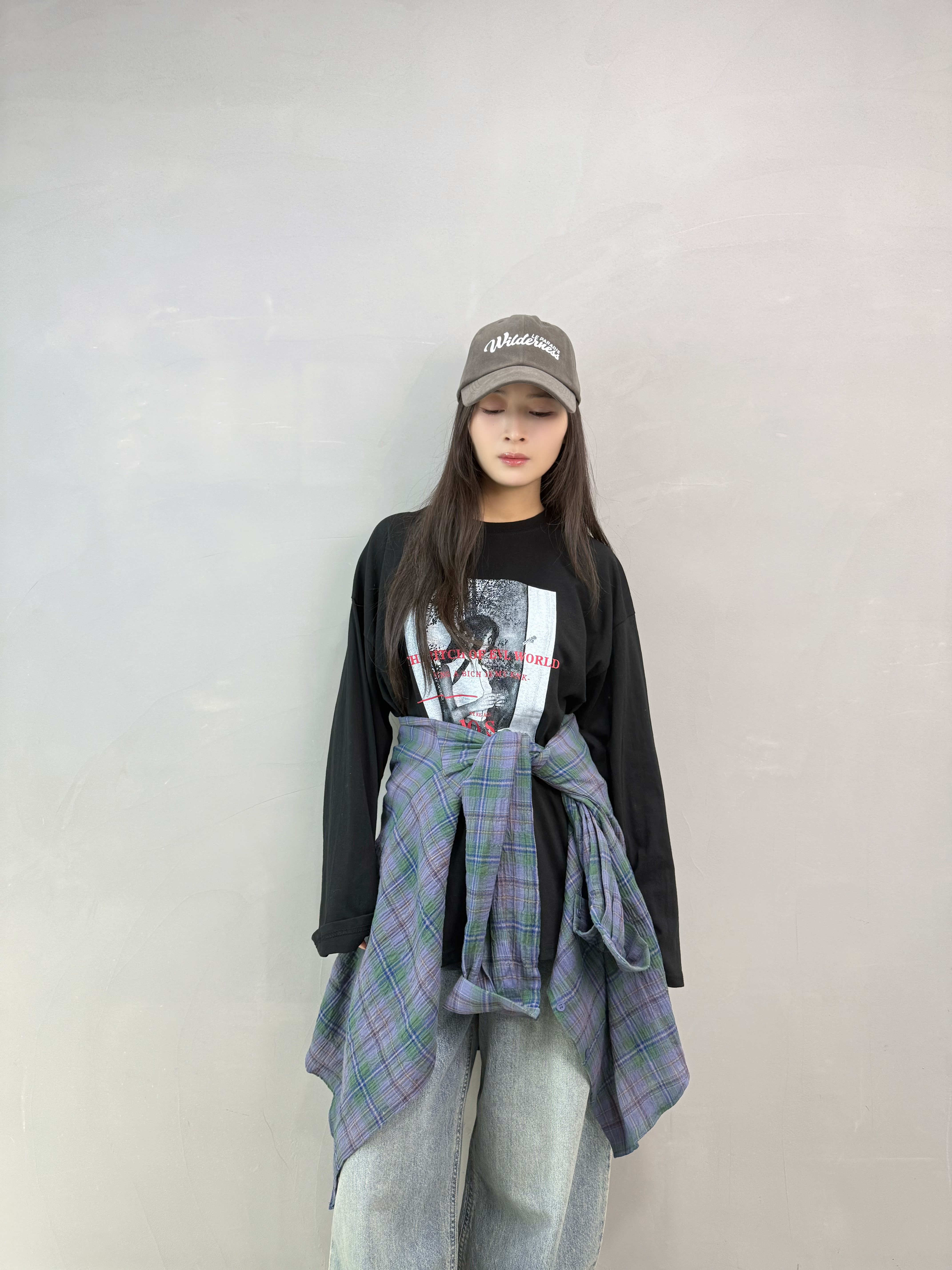 H16 人像開叉tee