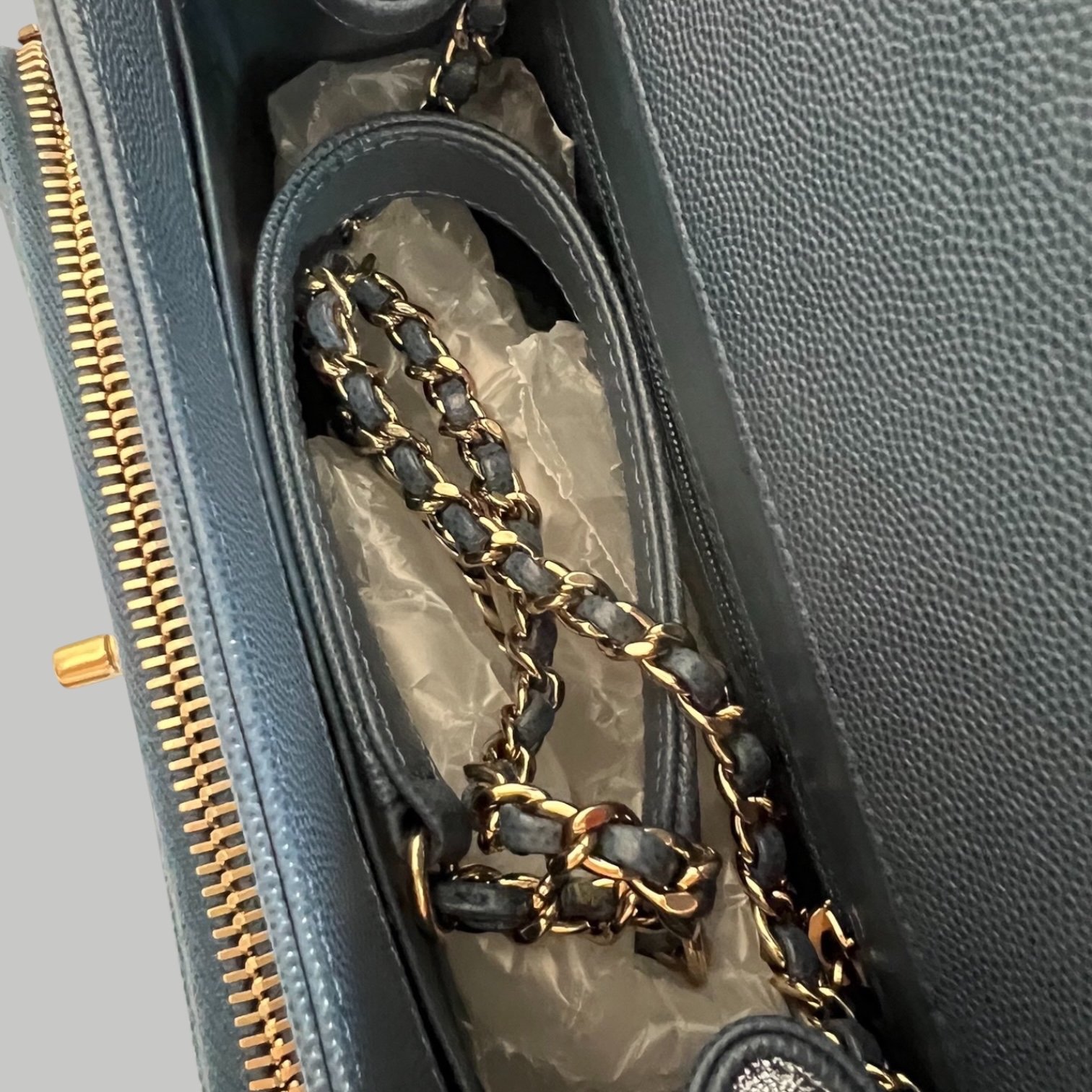 Chanel Business affinity 19cm 郵差包