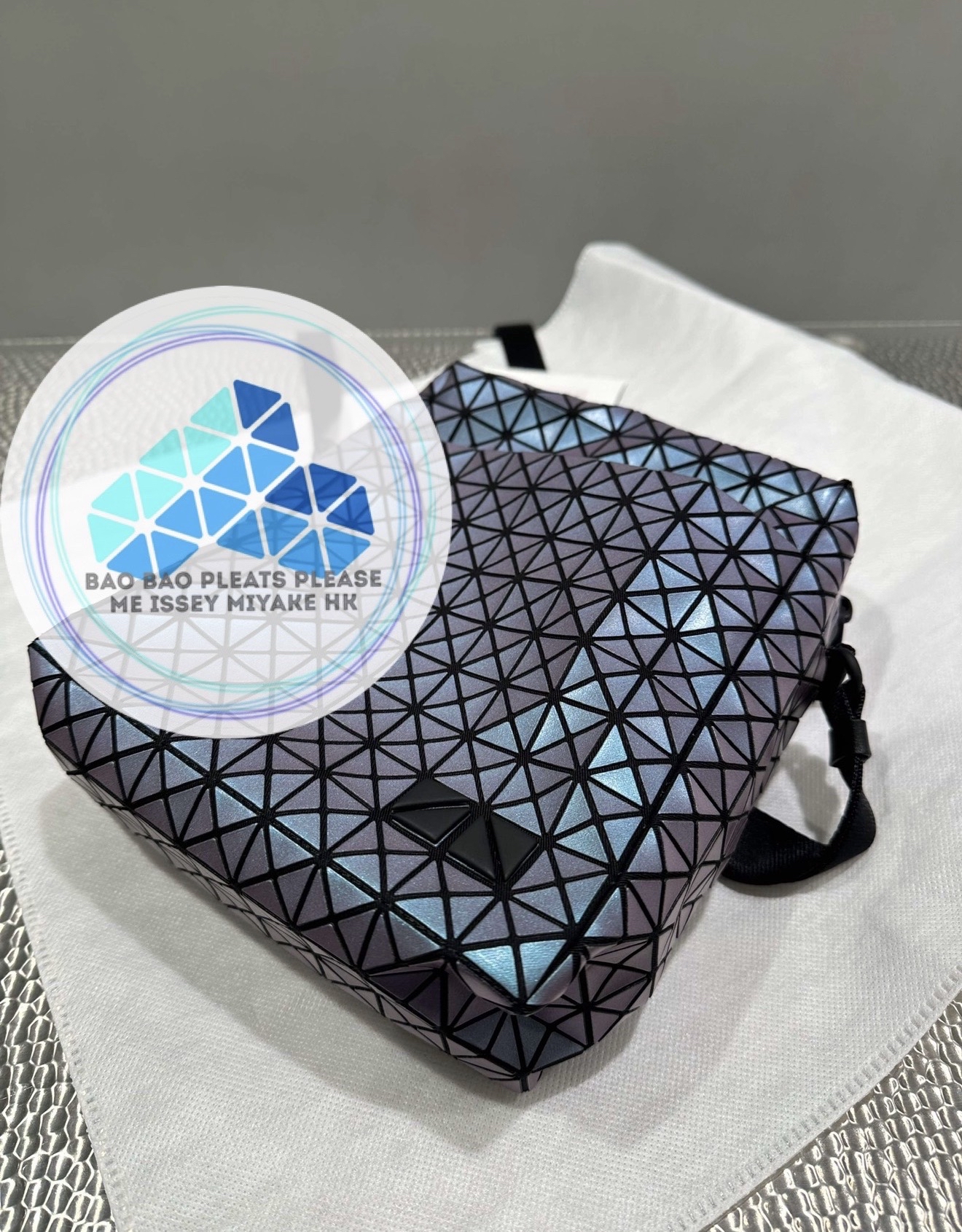 Kuro特別色金屬幻彩系列直長型斜孭袋Voyager insect crossbody bag 