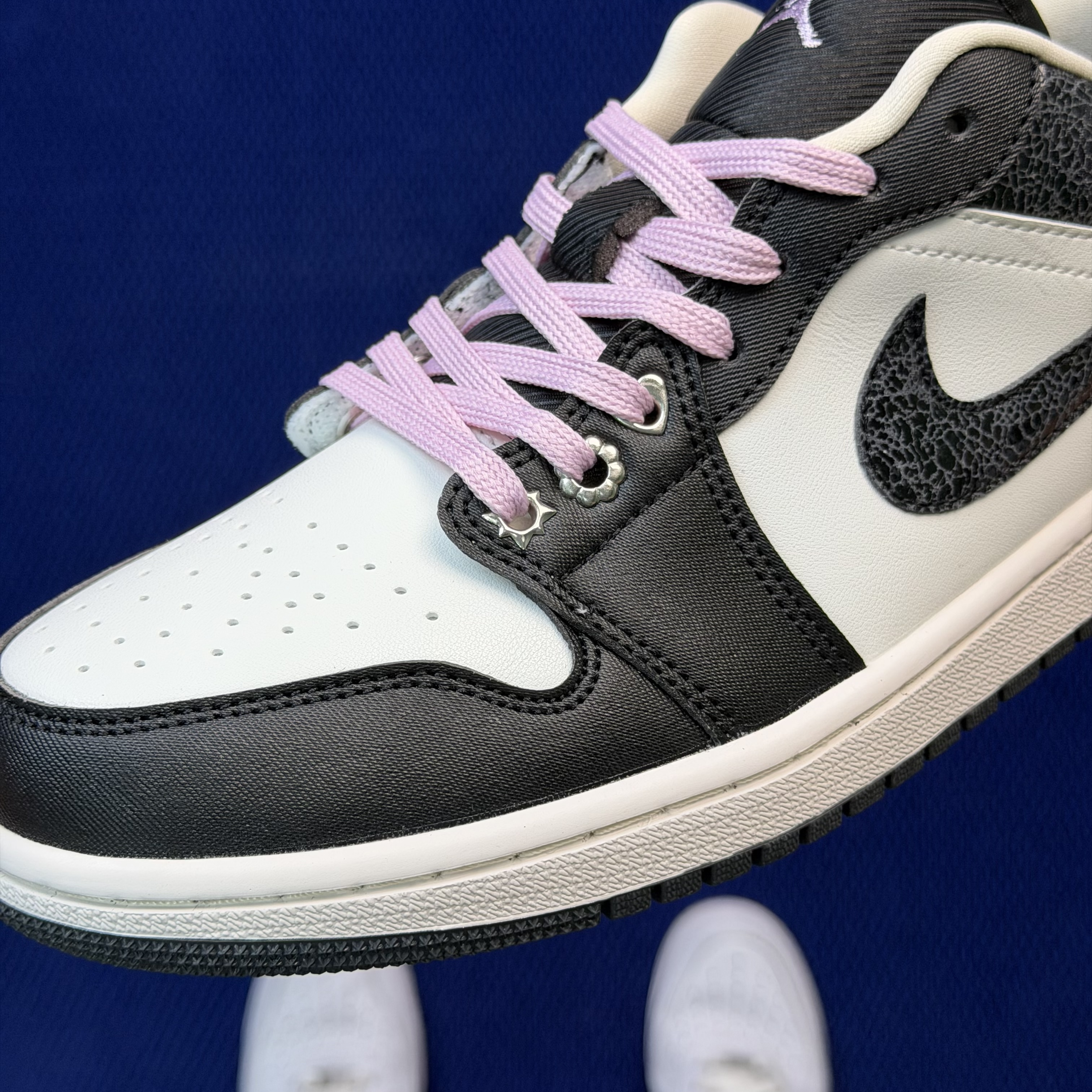 Nike Air Jordan Low II0595-001